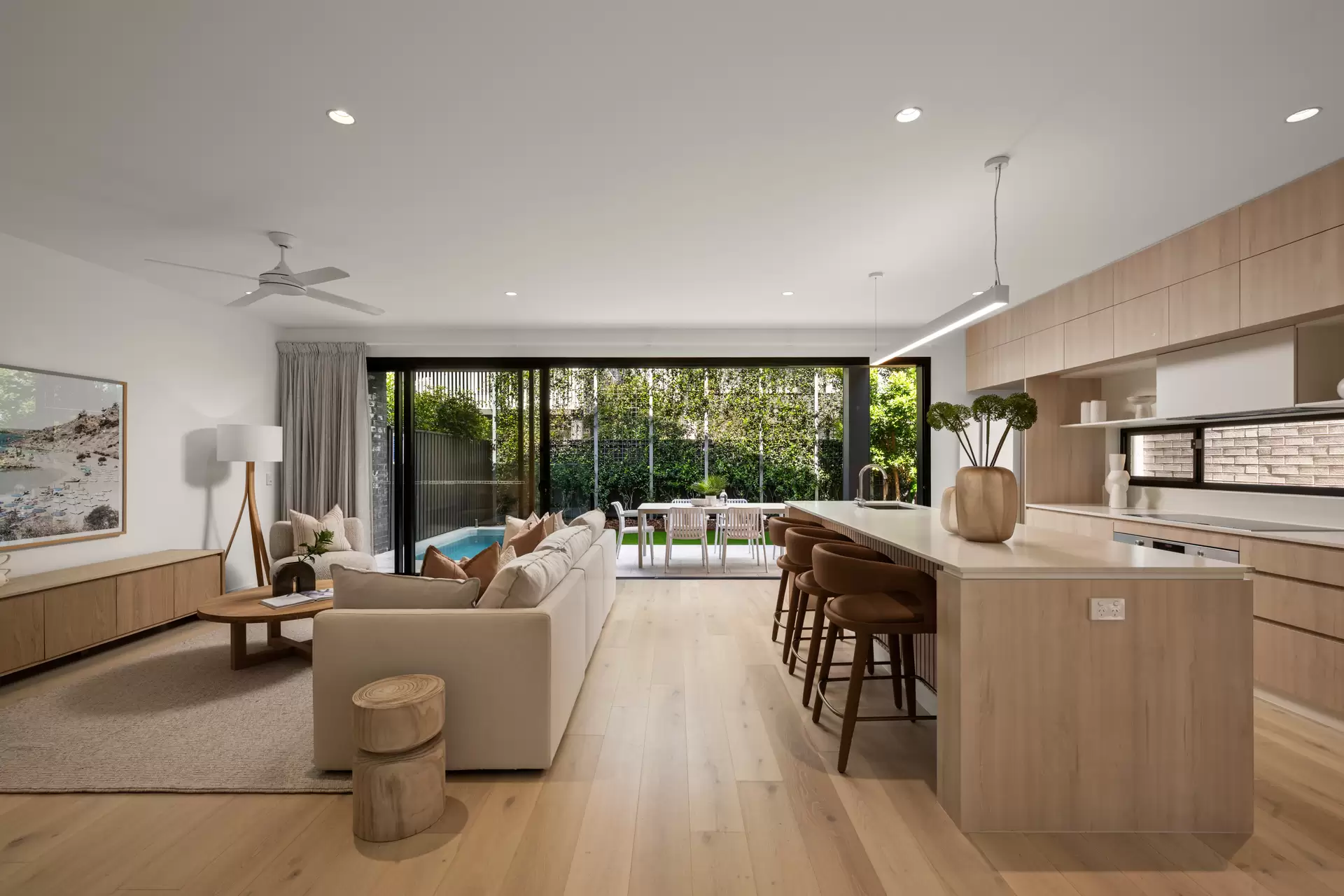 5/270 Ocean Drive, Twin Waters For Sale by Queensland Sotheby's International Realty - image 1