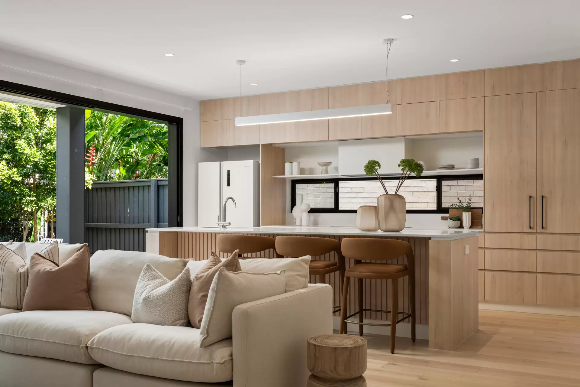 5/270 Ocean Drive, Twin Waters For Sale by Queensland Sotheby's International Realty - image 1