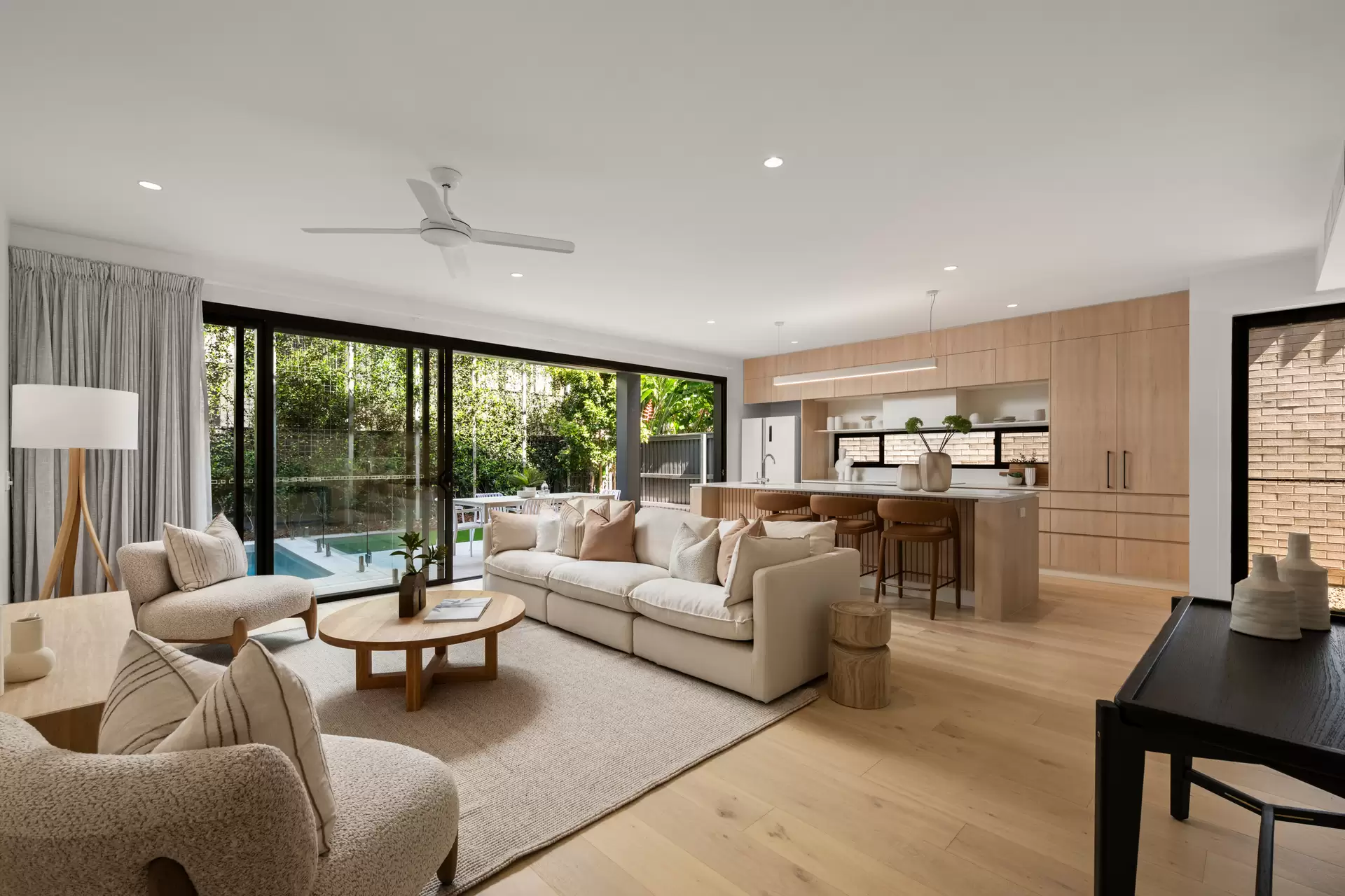 5/270 Ocean Drive, Twin Waters For Sale by Queensland Sotheby's International Realty - image 1