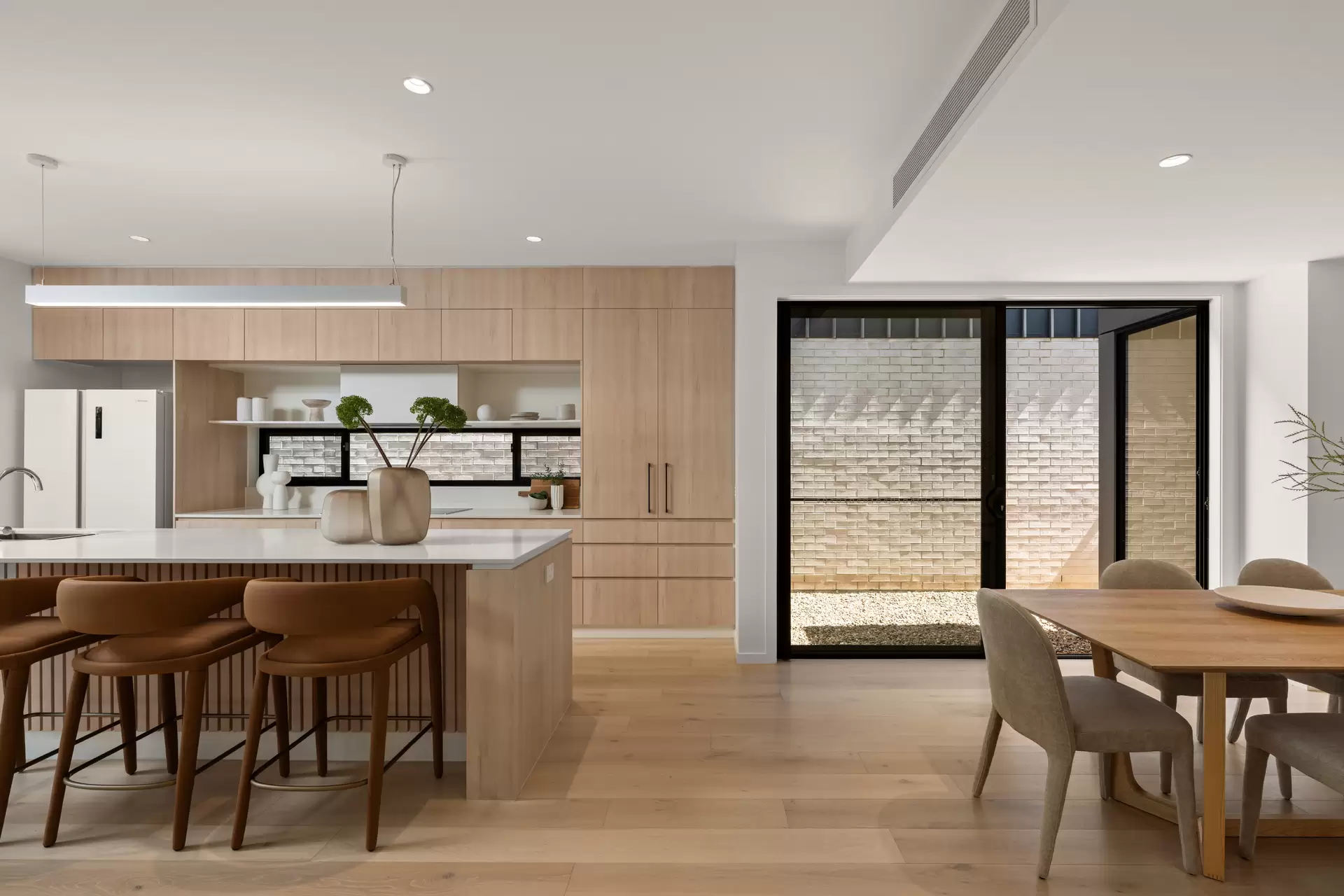 5/270 Ocean Drive, Twin Waters For Sale by Queensland Sotheby's International Realty - image 1