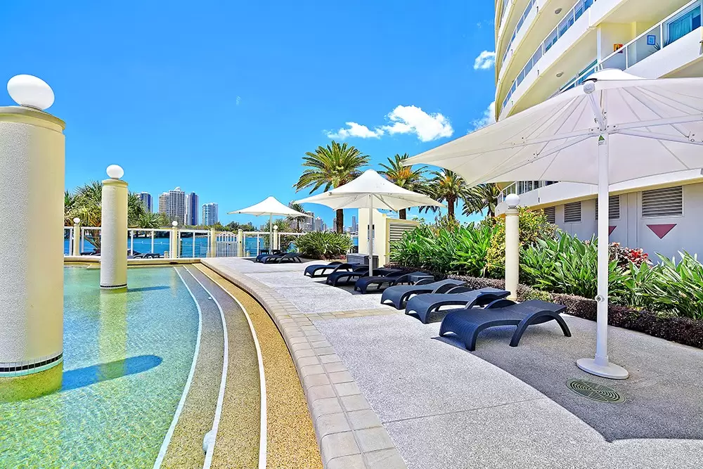 B27-1/75 Brighton Parade, Southport Sold by Queensland Sotheby's International Realty - image 1