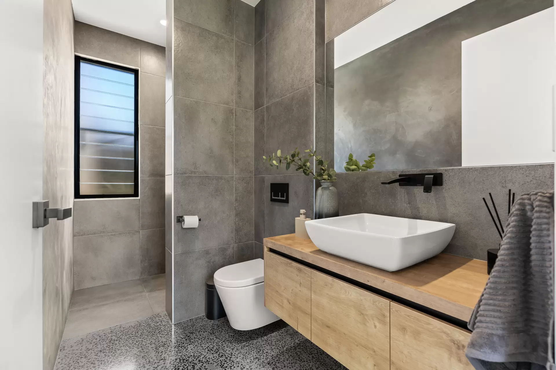 5 Zinnia Close, Peregian Springs For Sale by Queensland Sotheby's International Realty - image 1