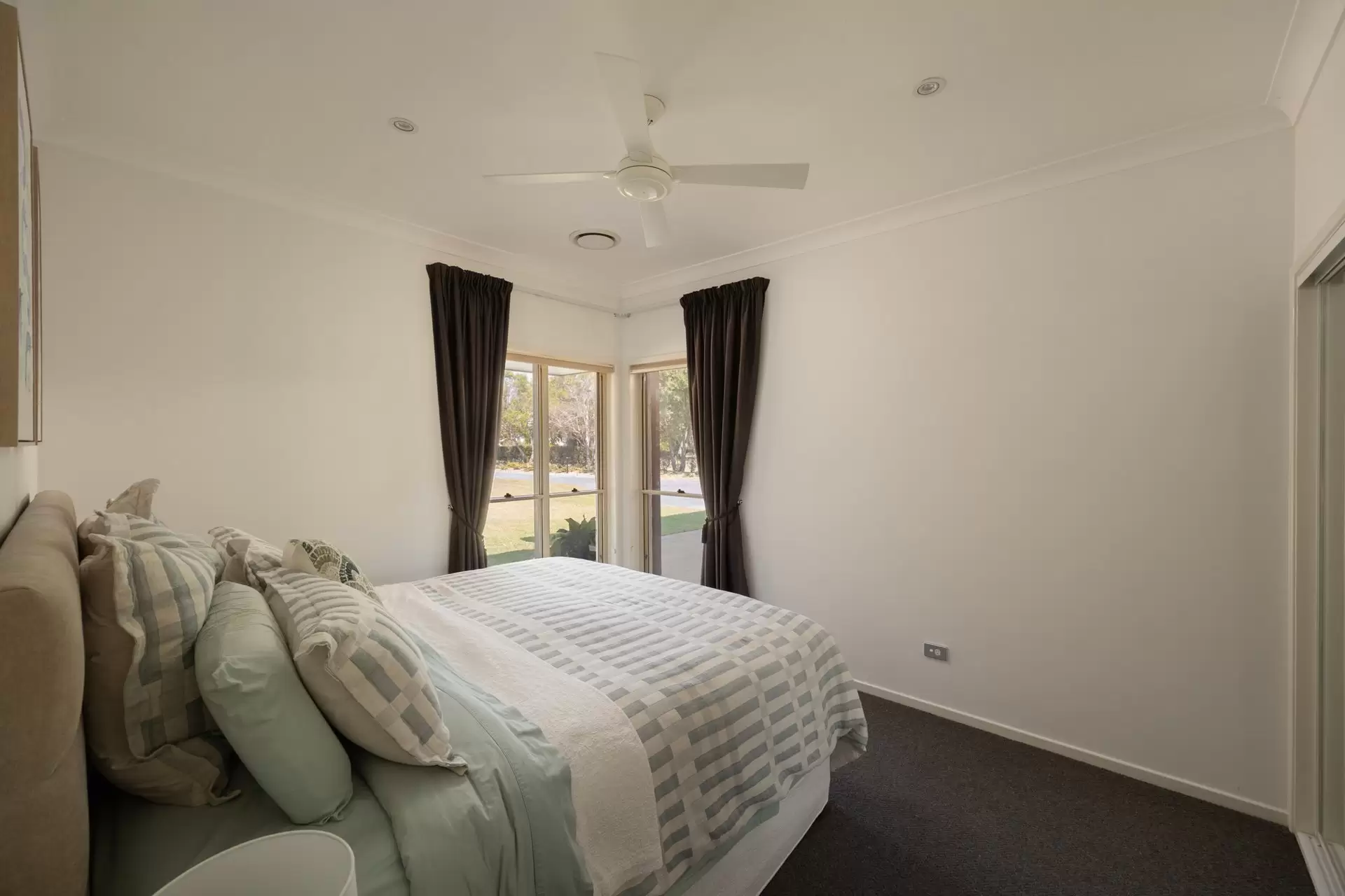 120 London Road, Belmont For Sale by  - image 1