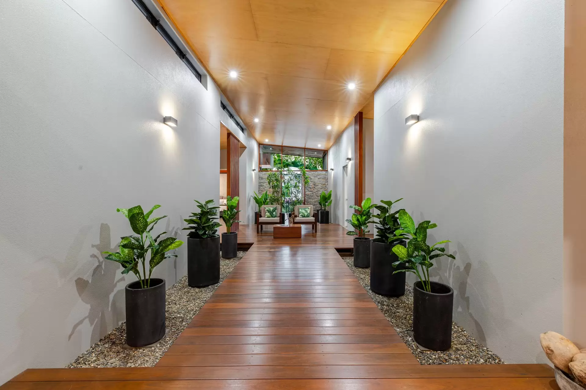 3 Seabrook Avenue, Port Douglas For Sale by Queensland Sotheby's International Realty - image 1