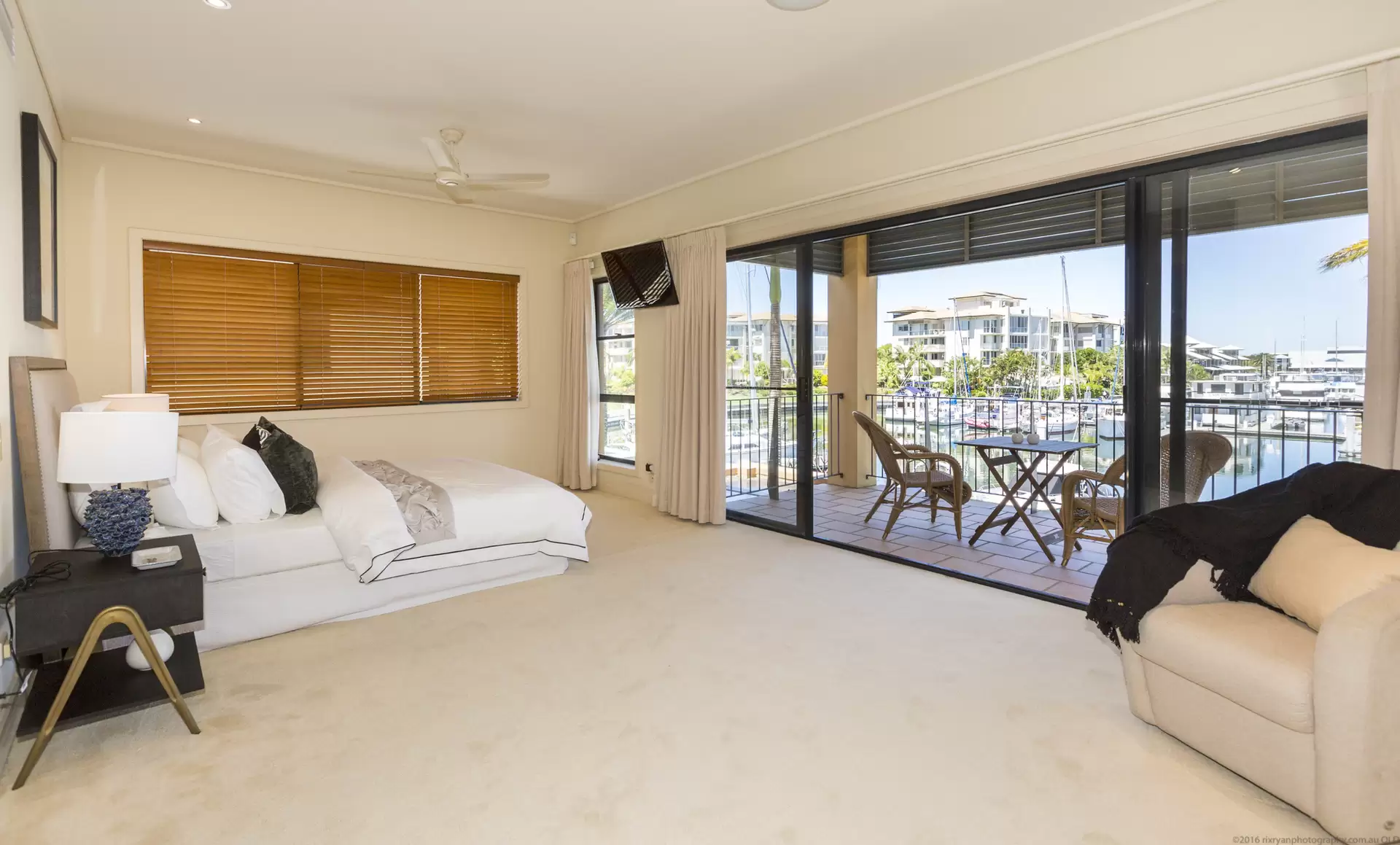 1507 Rosebank Way West, Hope Island Sold by Queensland Sotheby's International Realty - image 1