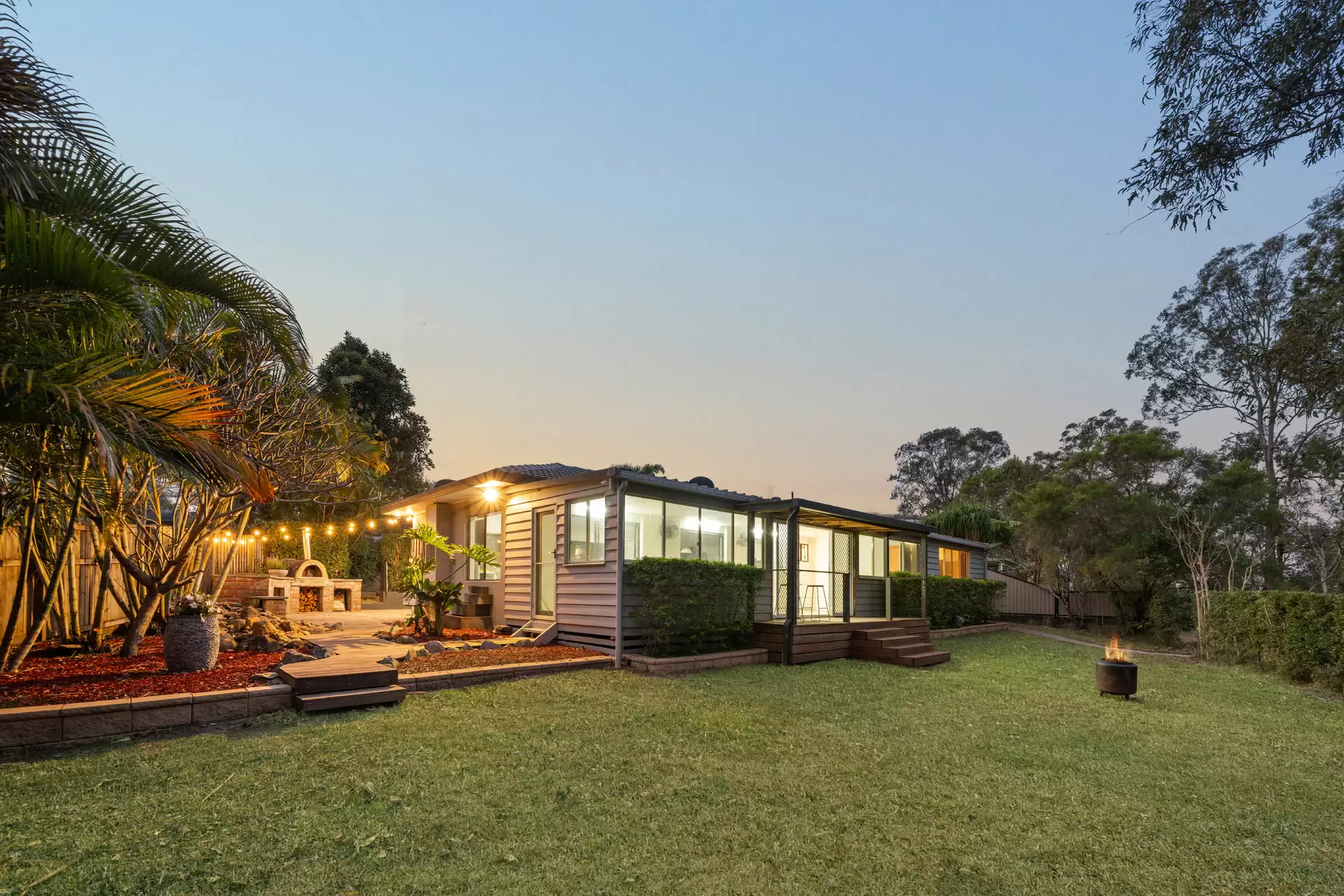 10 Eildon Place, Helensvale For Sale by Queensland Sotheby's International Realty - image 1