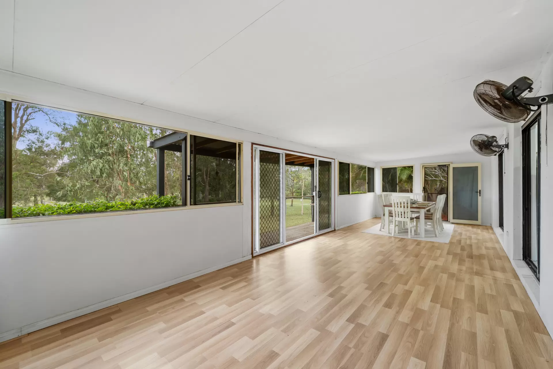 10 Eildon Place, Helensvale For Sale by  - image 1