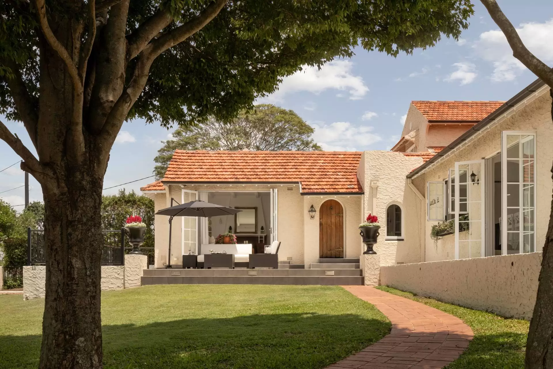 29 Welwyn Crescent, Coorparoo For Sale by  - image 1