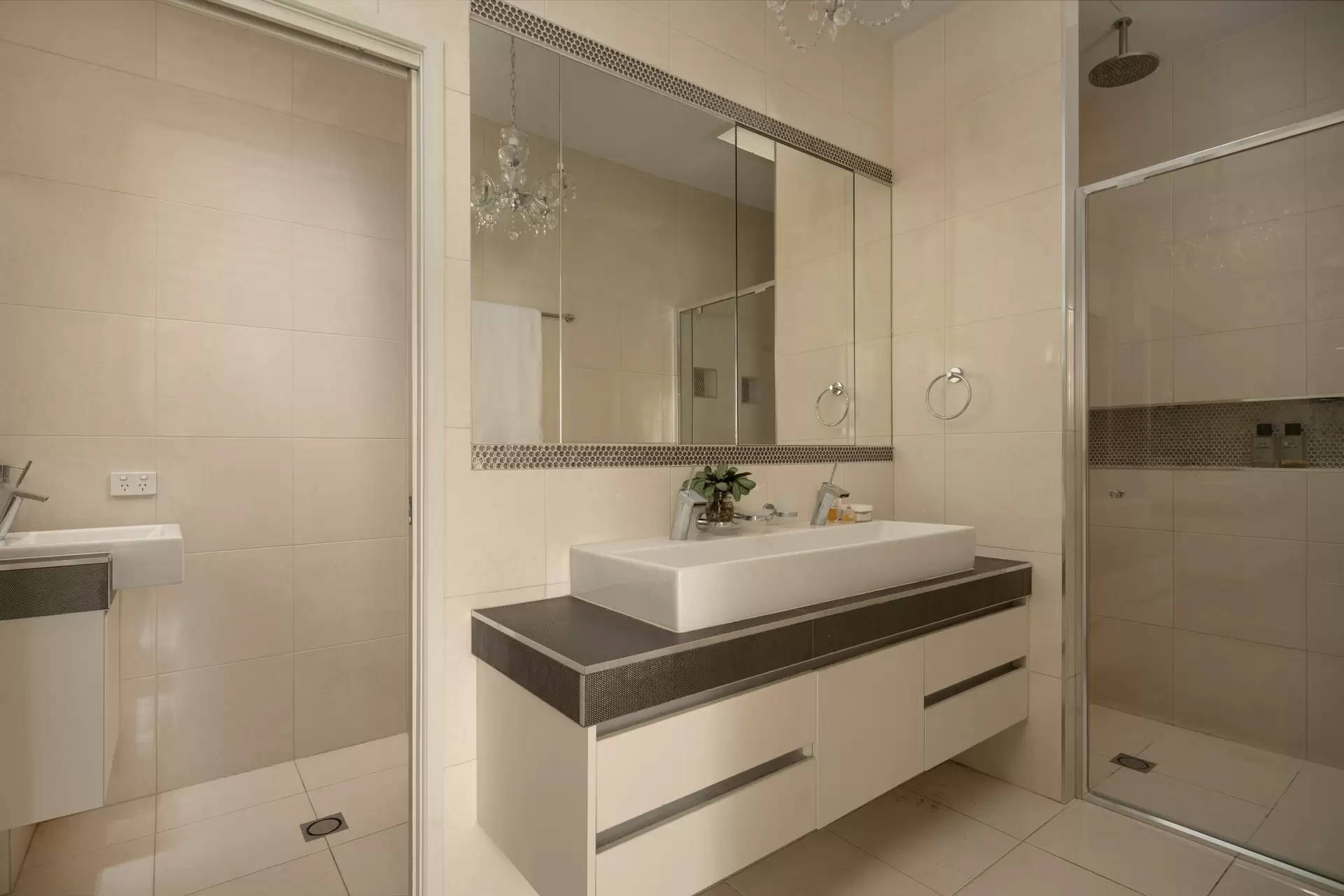 29 Welwyn Crescent, Coorparoo For Sale by Queensland Sotheby's International Realty - image 1