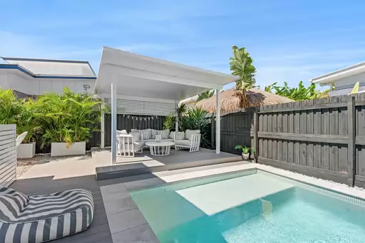 Unit 1 / 8 Hans Boysen Drive, Mudjimba For Sale by Queensland Sotheby's International Realty