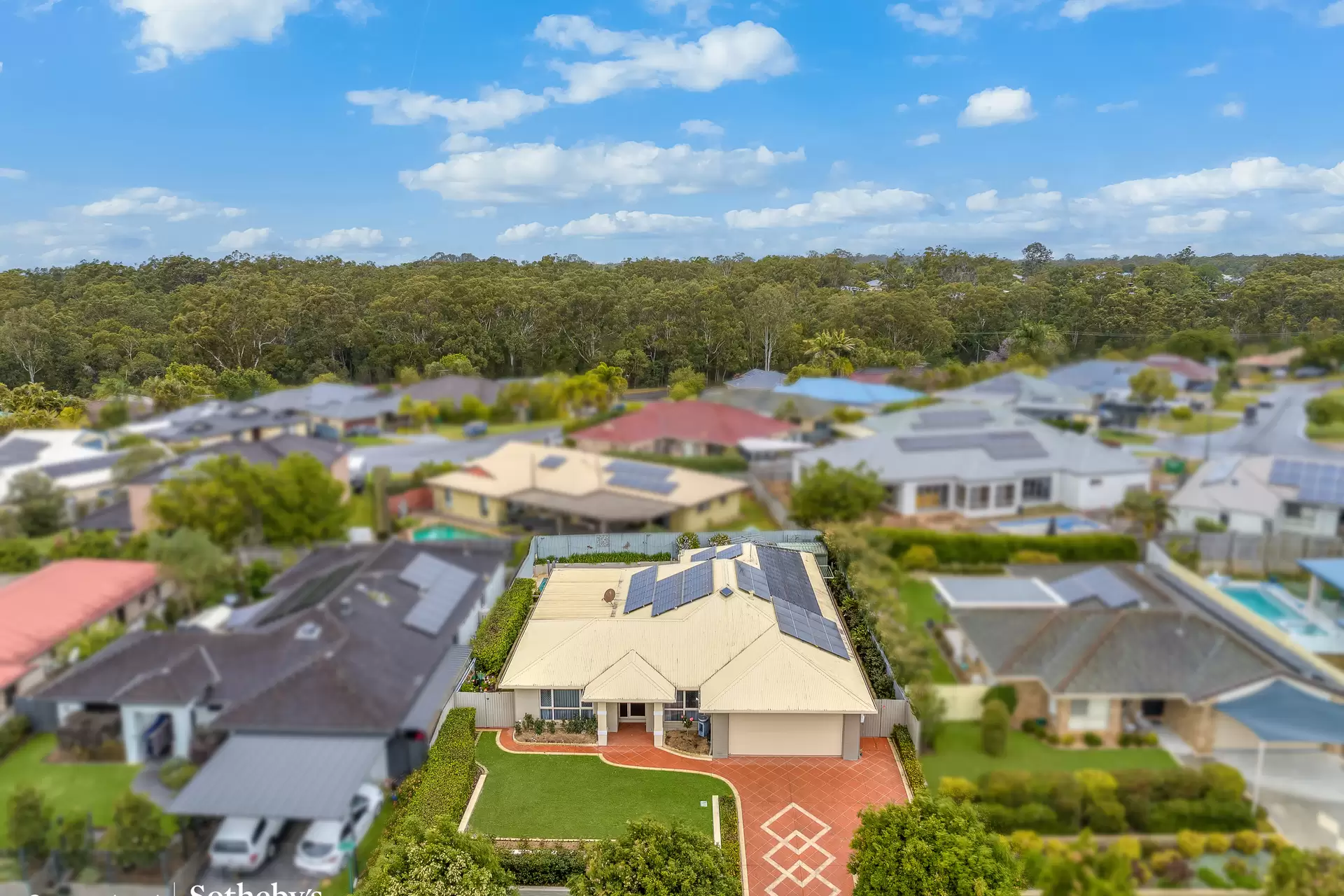 10 Portland Parade, Redland Bay For Sale by Queensland Sotheby's International Realty - image 1