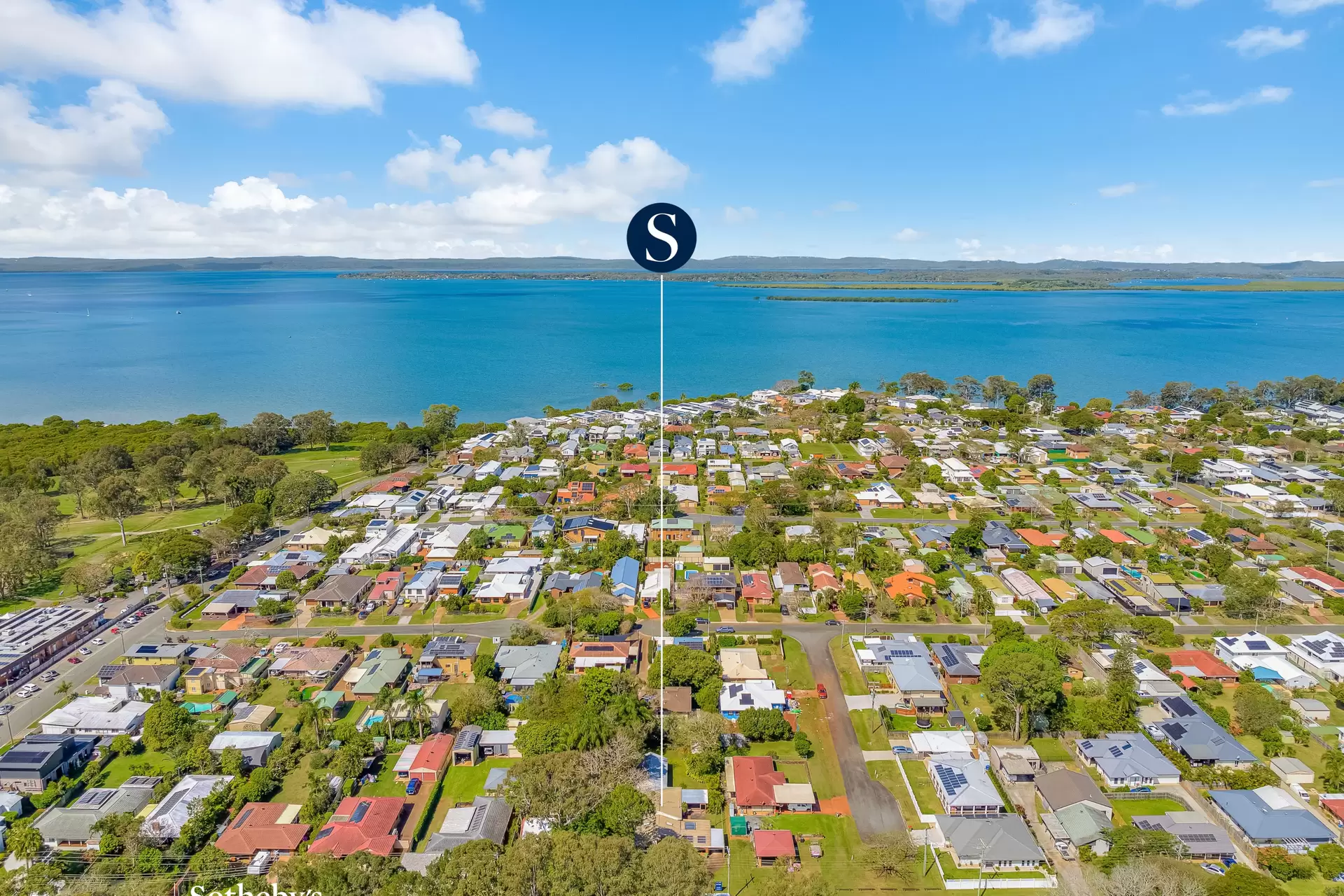 28 Main Street, Redland Bay For Sale by Queensland Sotheby's International Realty - image 1