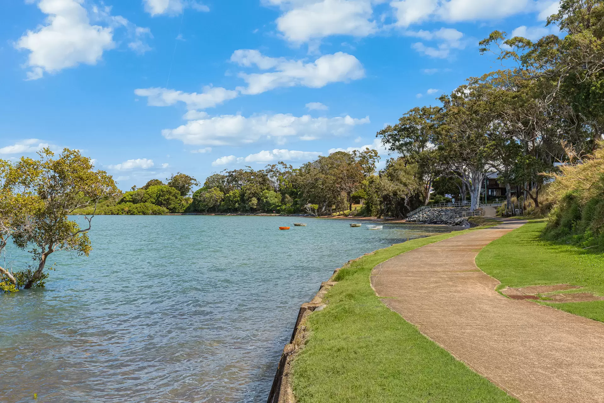 28 Main Street, Redland Bay For Sale by Queensland Sotheby's International Realty - image 1