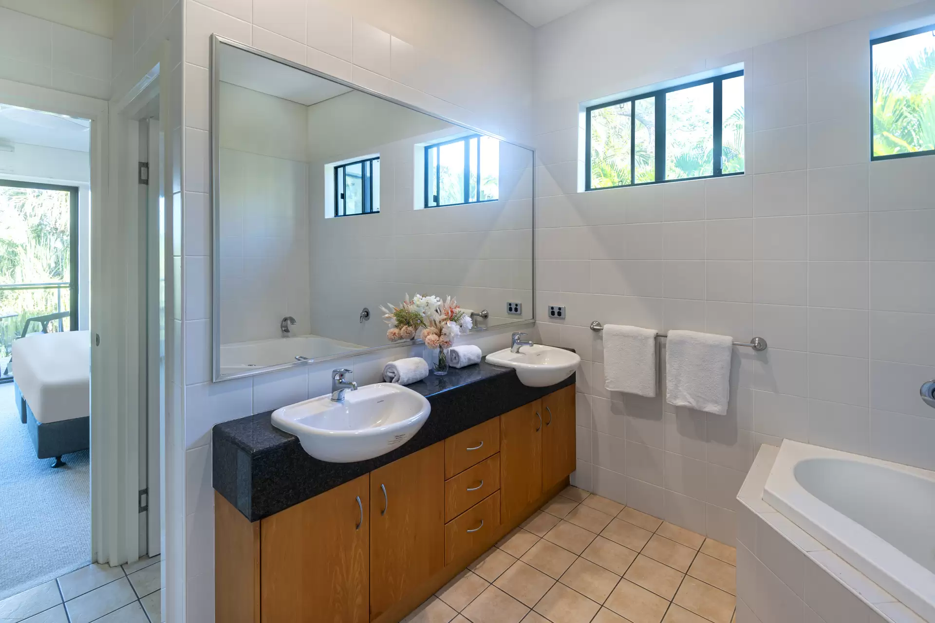 Catseye Villa 1, 4 Great Northern Highway, Hamilton Island For Sale by Queensland Sotheby's International Realty - image 1