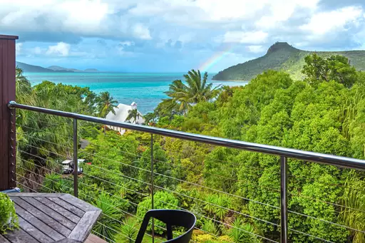 Catseye Villa 1, 4 Great Northern Highway, Hamilton Island For Sale by Queensland Sotheby's International Realty