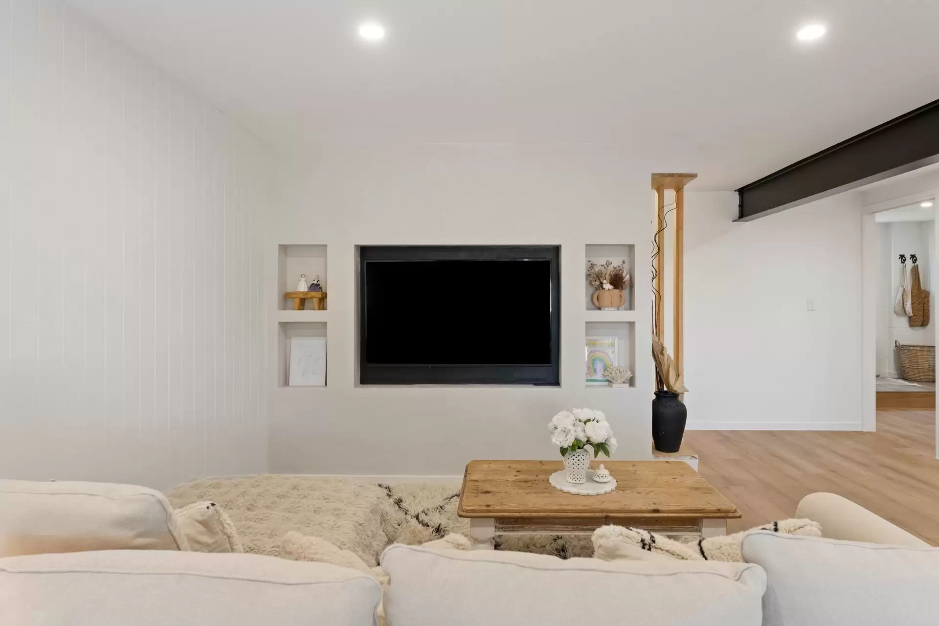 11 Edward Street, Labrador Sold by Queensland Sotheby's International Realty - image 1