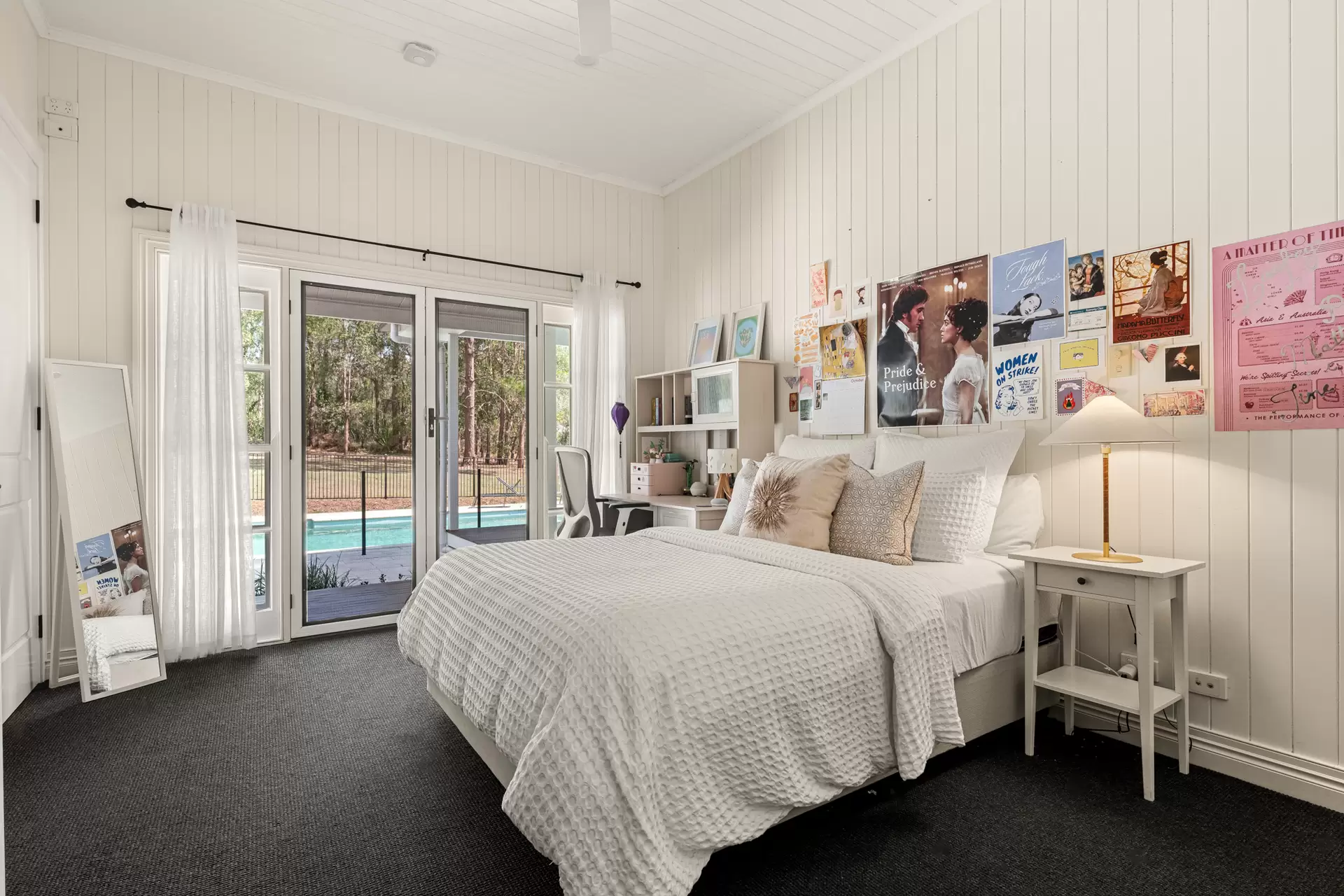133 Warriewood Street, Chandler For Sale by Queensland Sotheby's International Realty - image 1