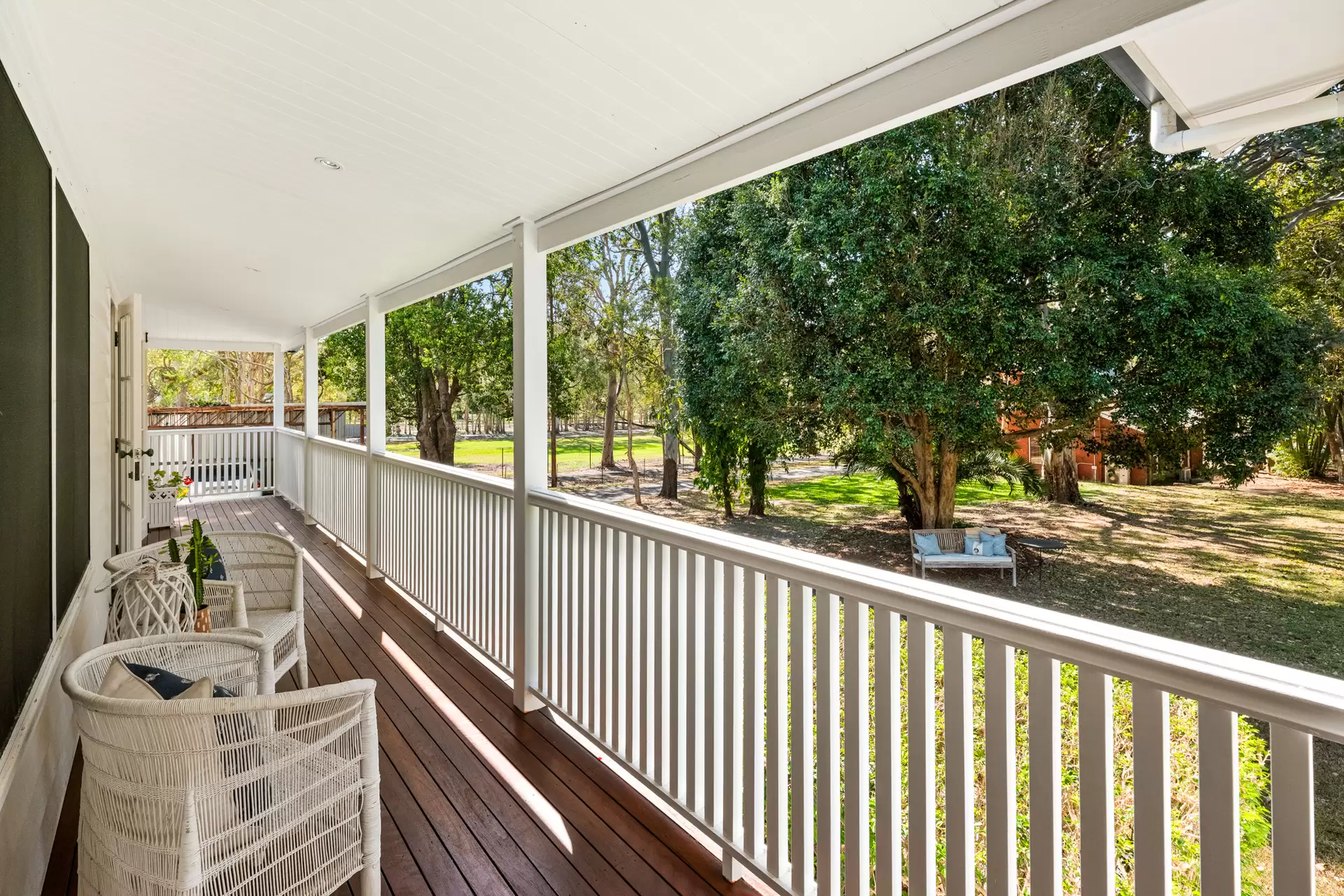 133 Warriewood Street, Chandler For Sale by Queensland Sotheby's International Realty - image 1