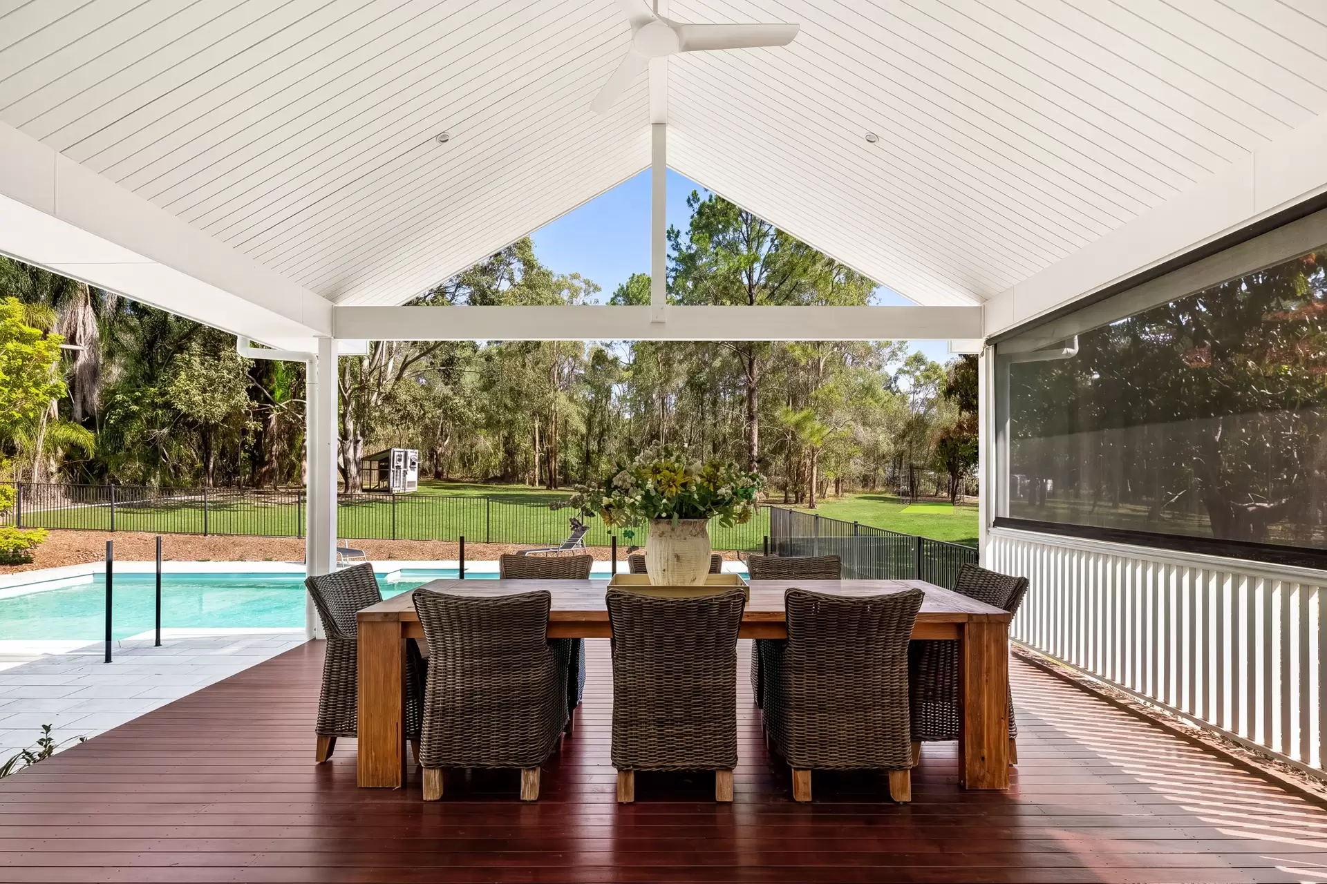 133 Warriewood Street, Chandler For Sale by Queensland Sotheby's International Realty - image 1