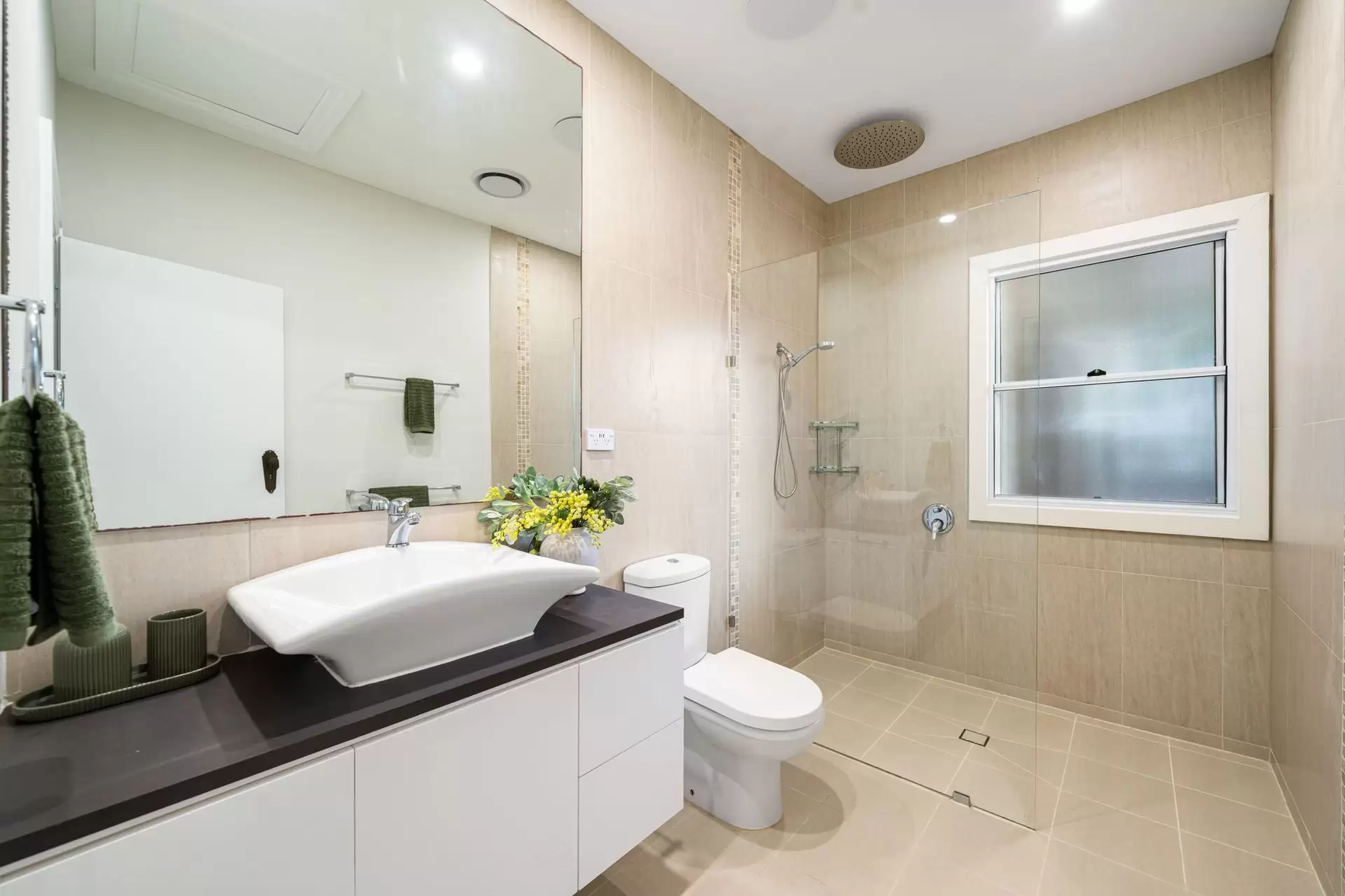 31 Mole Avenue, Southport For Sale by Queensland Sotheby's International Realty - image 1