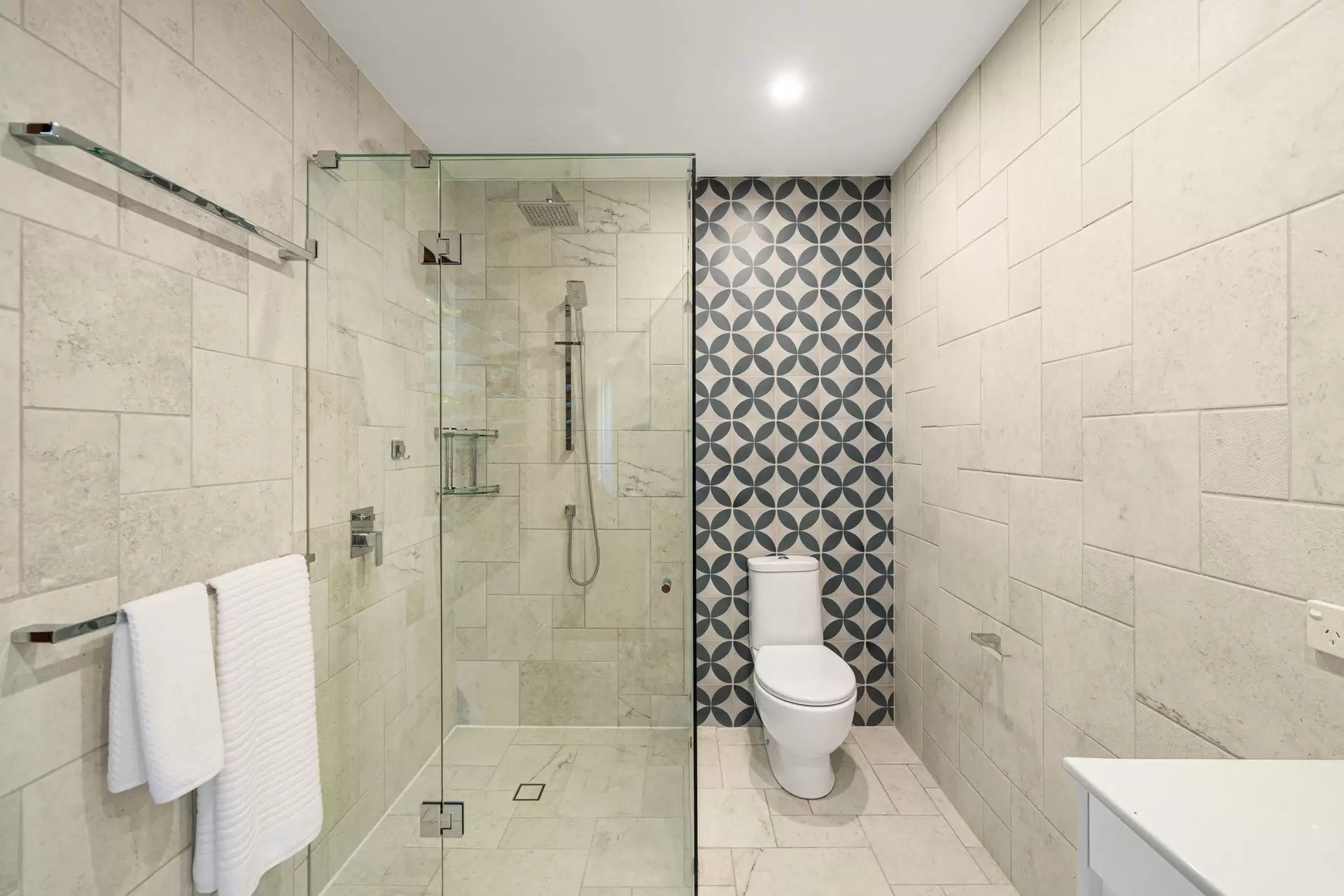 31 Mole Avenue, Southport For Sale by Queensland Sotheby's International Realty - image 1