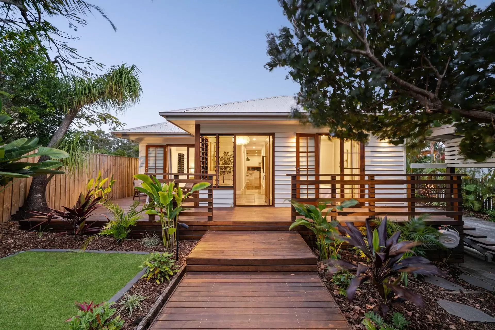 31 Mole Avenue, Southport For Sale by Queensland Sotheby's International Realty - image 1