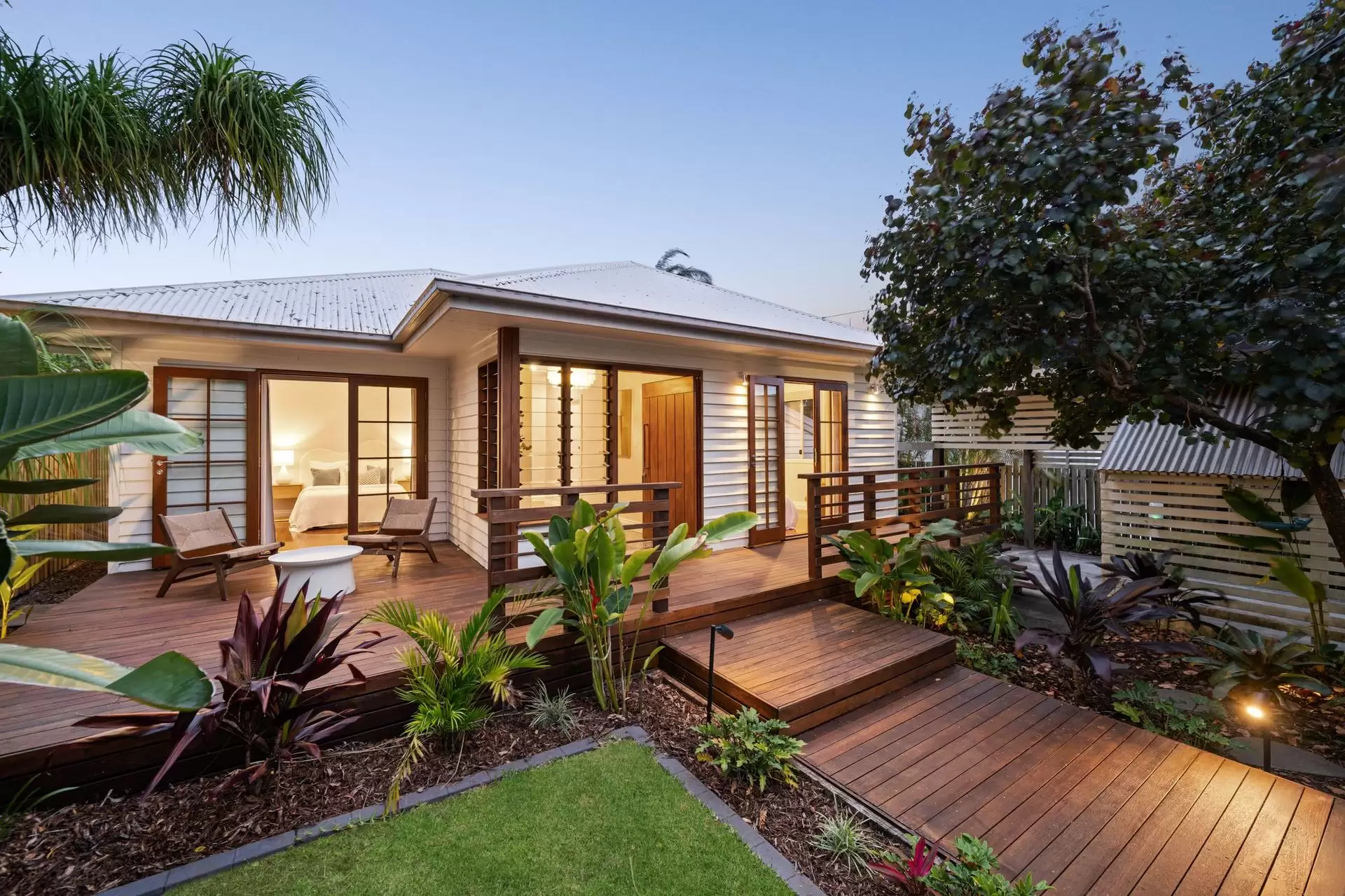 31 Mole Avenue, Southport For Sale by Queensland Sotheby's International Realty - image 1