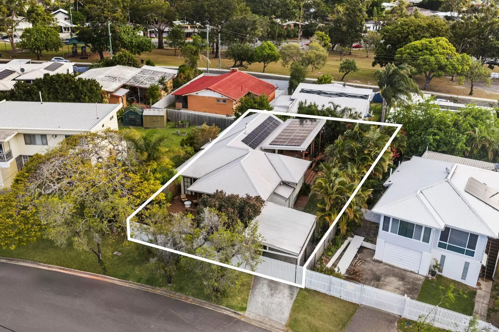 31 Mole Avenue, Southport For Sale by Queensland Sotheby's International Realty - image 1