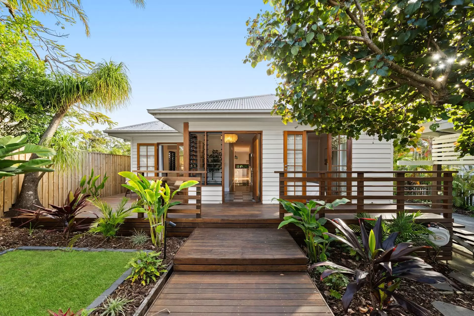 31 Mole Avenue, Southport For Sale by Queensland Sotheby's International Realty - image 1