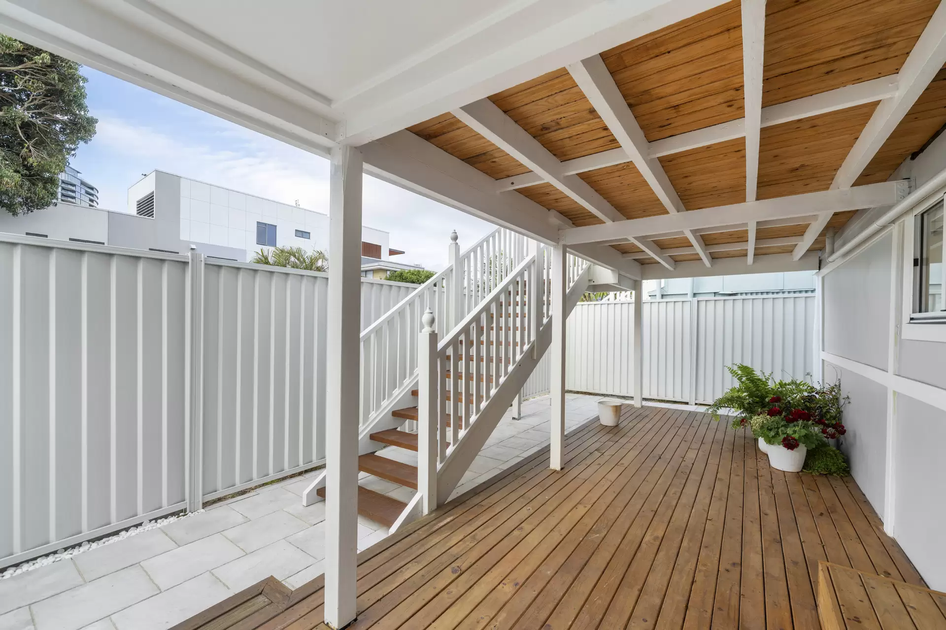 17 Stevens Street, Southport For Sale by Queensland Sotheby's International Realty - image 1