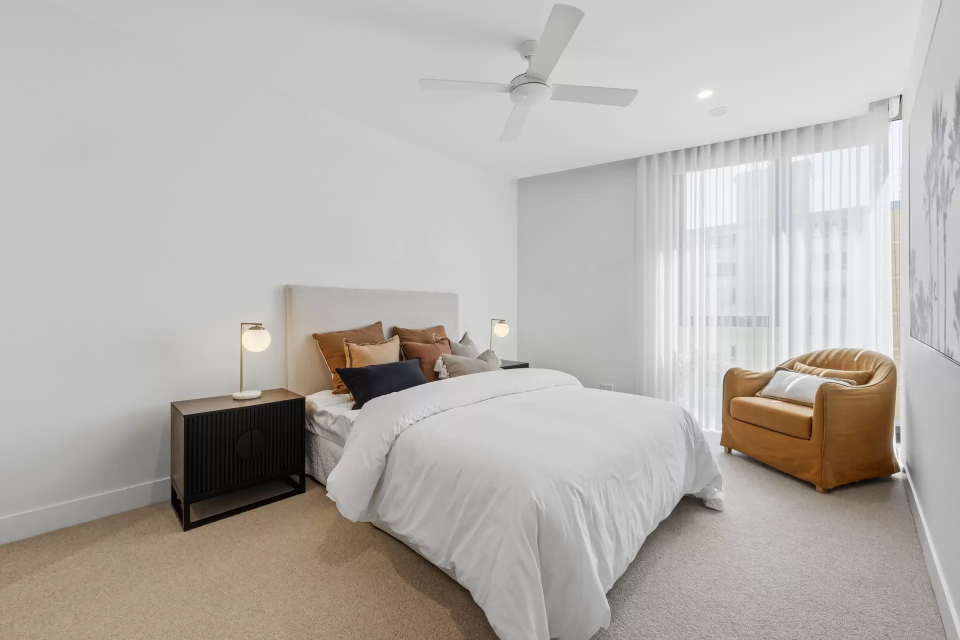 401/5 Pacific Street, Main Beach For Sale by  - image 1