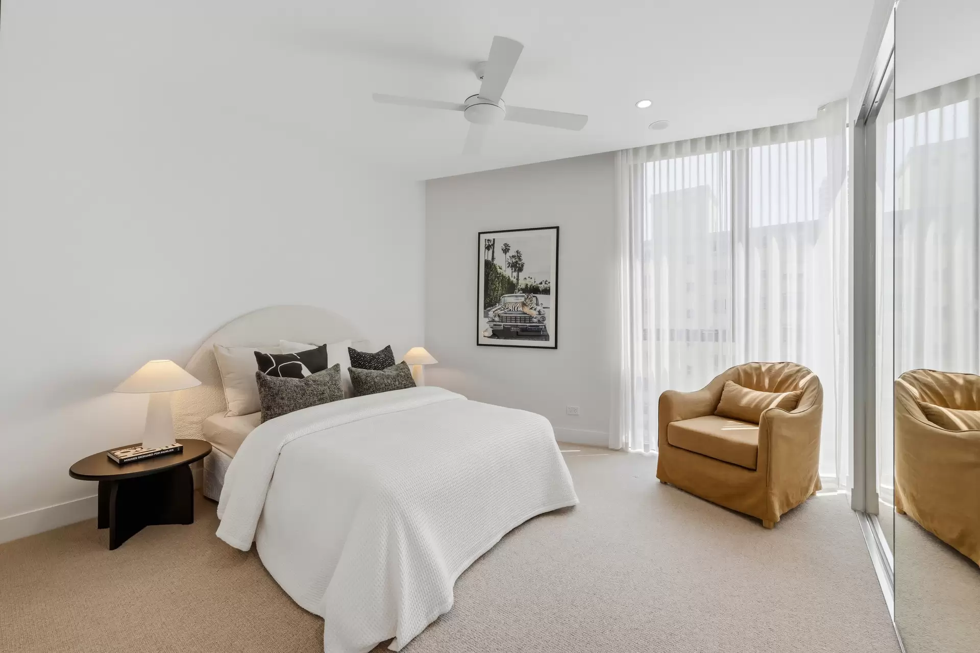 401/5 Pacific Street, Main Beach For Sale by  - image 1