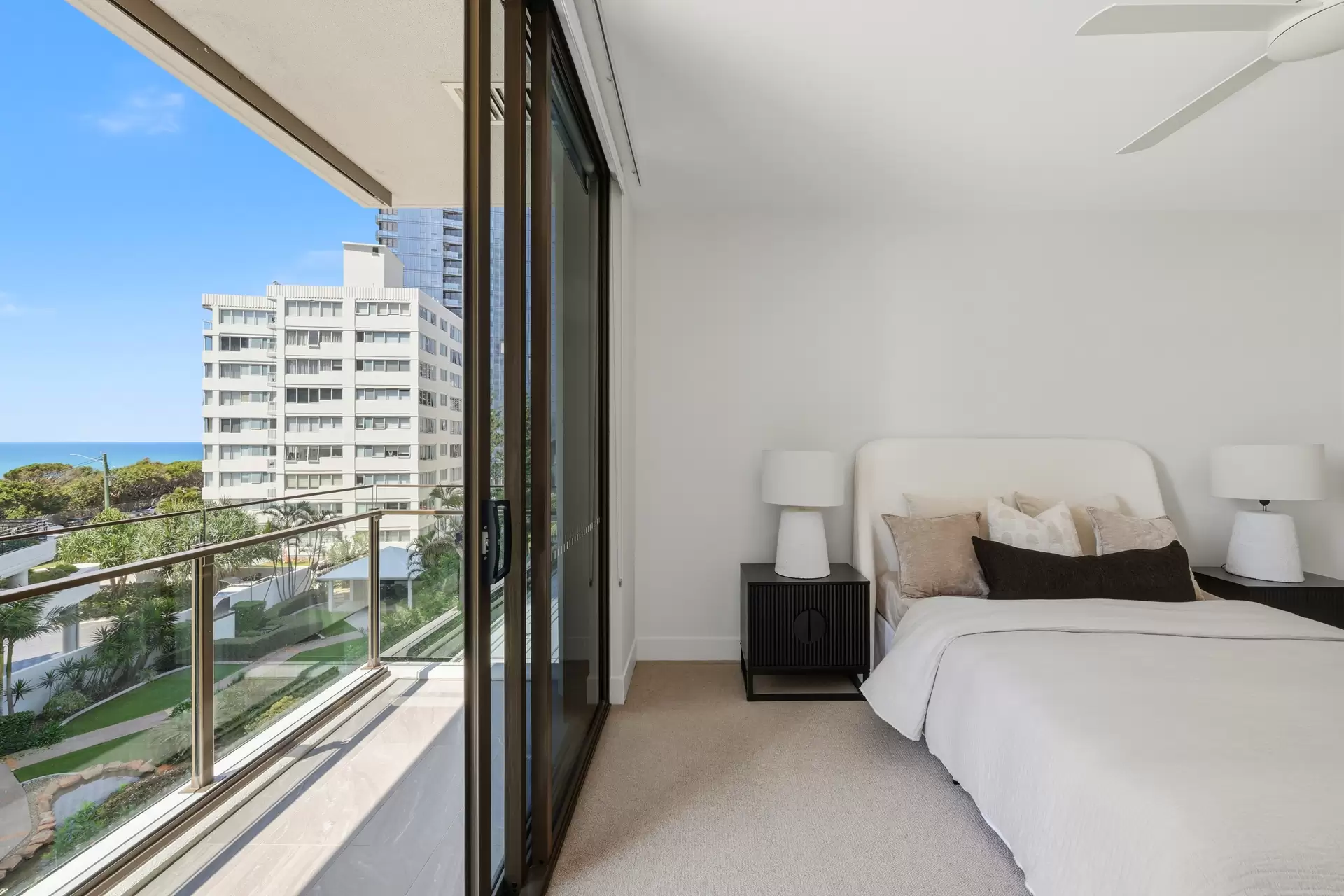 401/5 Pacific Street, Main Beach For Sale by  - image 1