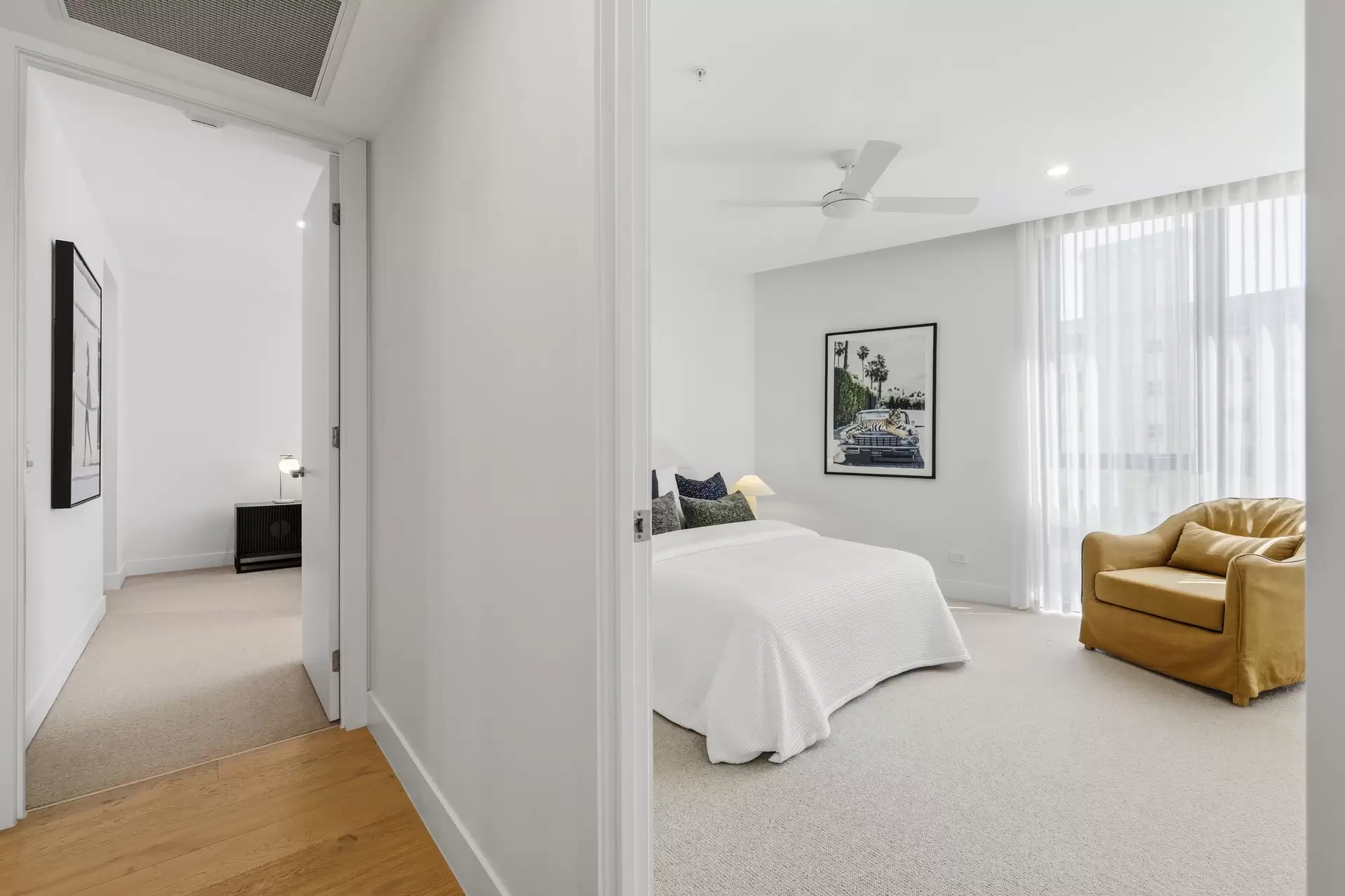 401/5 Pacific Street, Main Beach For Sale by  - image 1