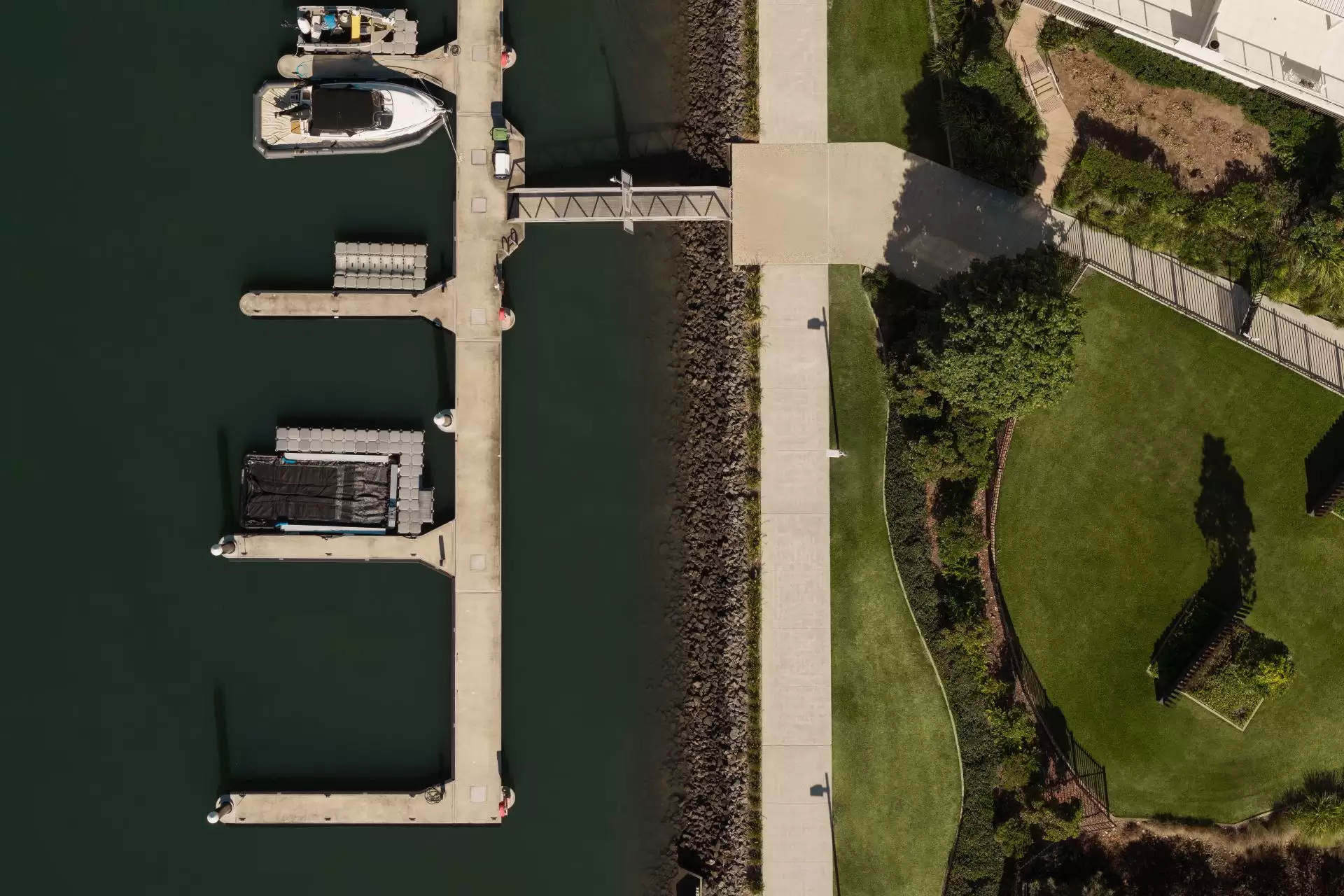 141/93 Sheehan  Avenue, Hope Island For Sale by  - image 1