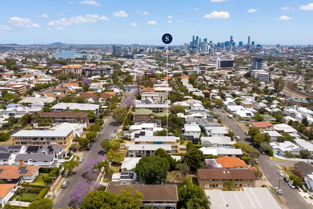 5/32 Miles  Street, Clayfield For Sale by 