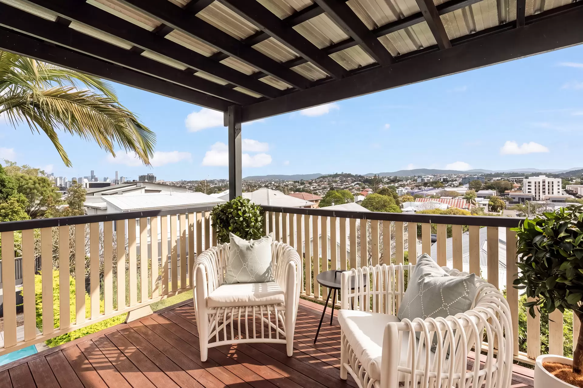 5/32 Miles  Street, Clayfield For Sale by  - image 1