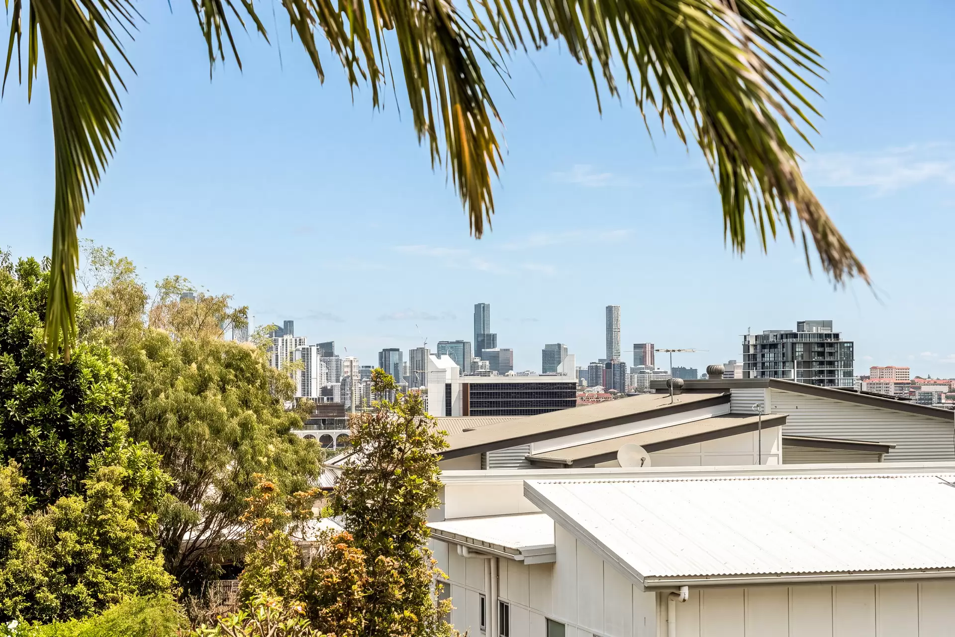 5/32 Miles  Street, Clayfield For Sale by  - image 1