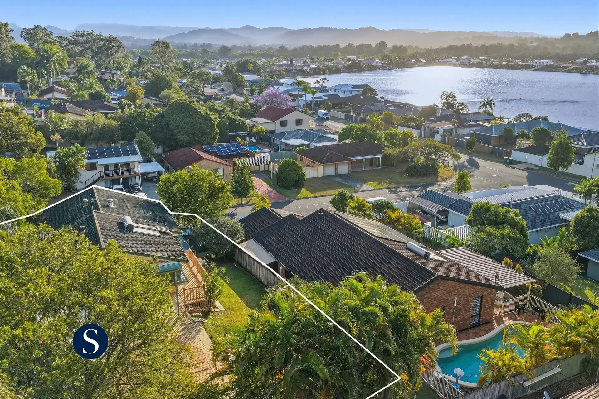 6 Currant Street, Elanora For Sale by  - image 1