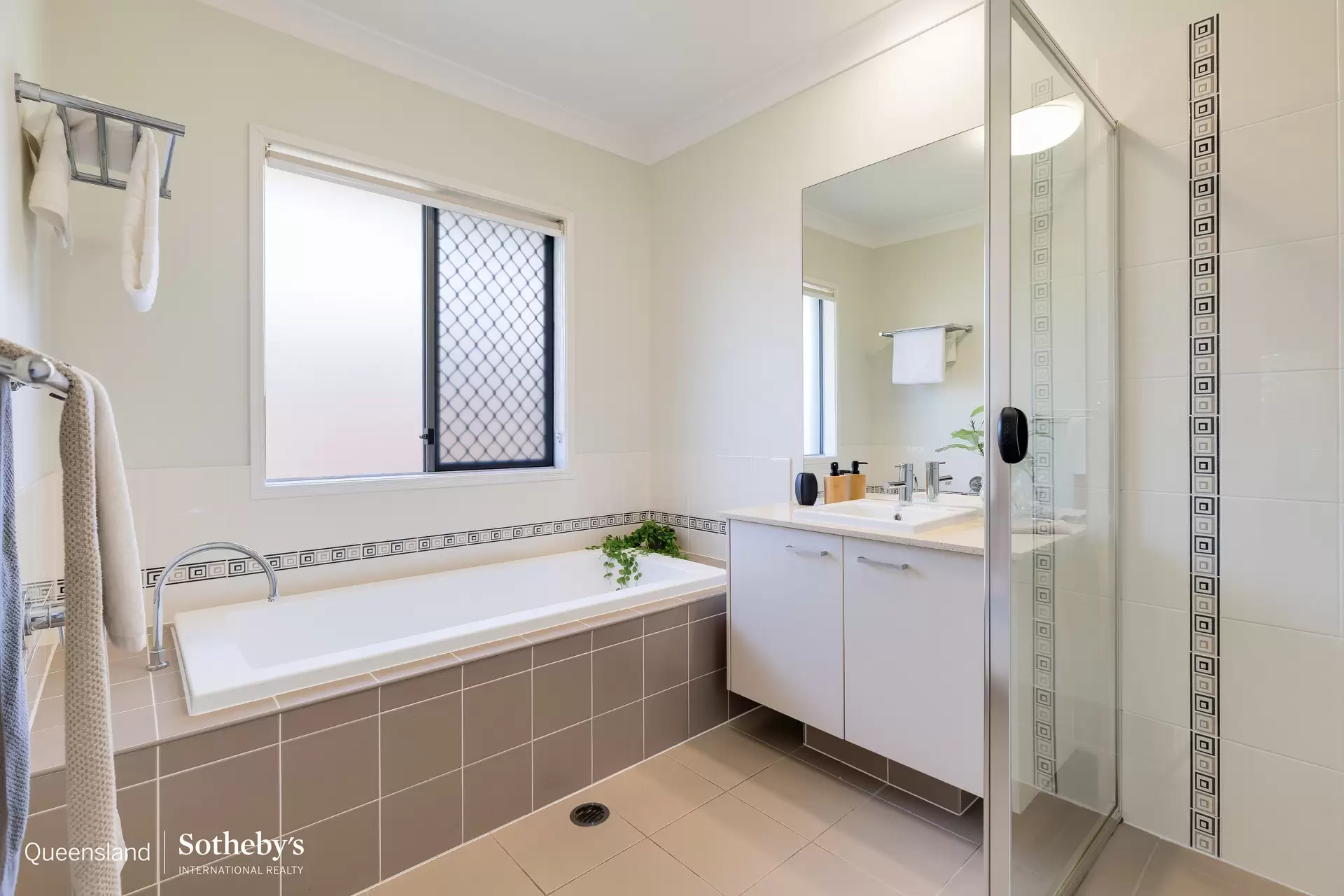 23A Yeo Street, Victoria Point For Sale by  - image 1