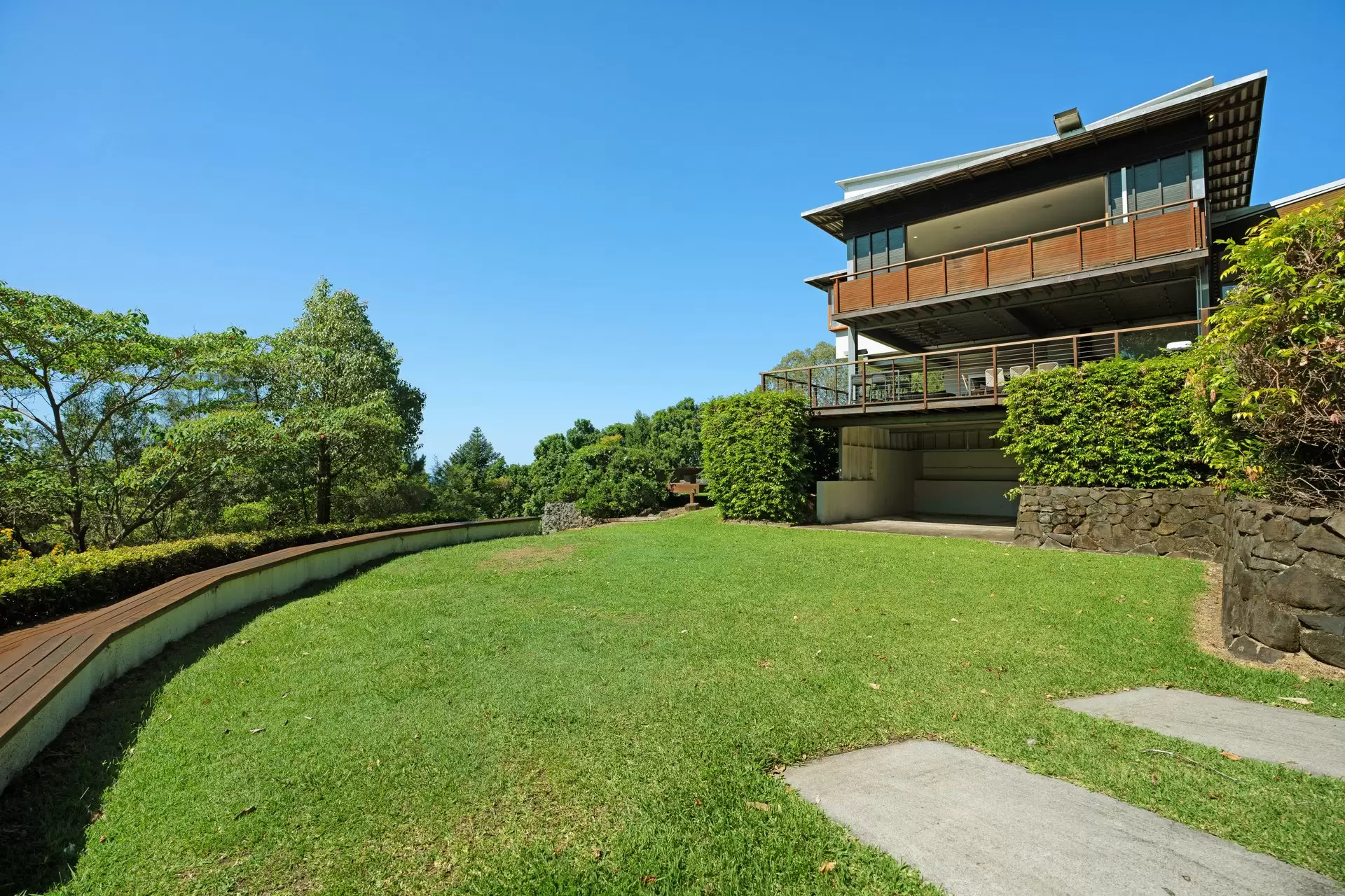 159-185 Thompson Road, Dulong For Sale by  - image 1