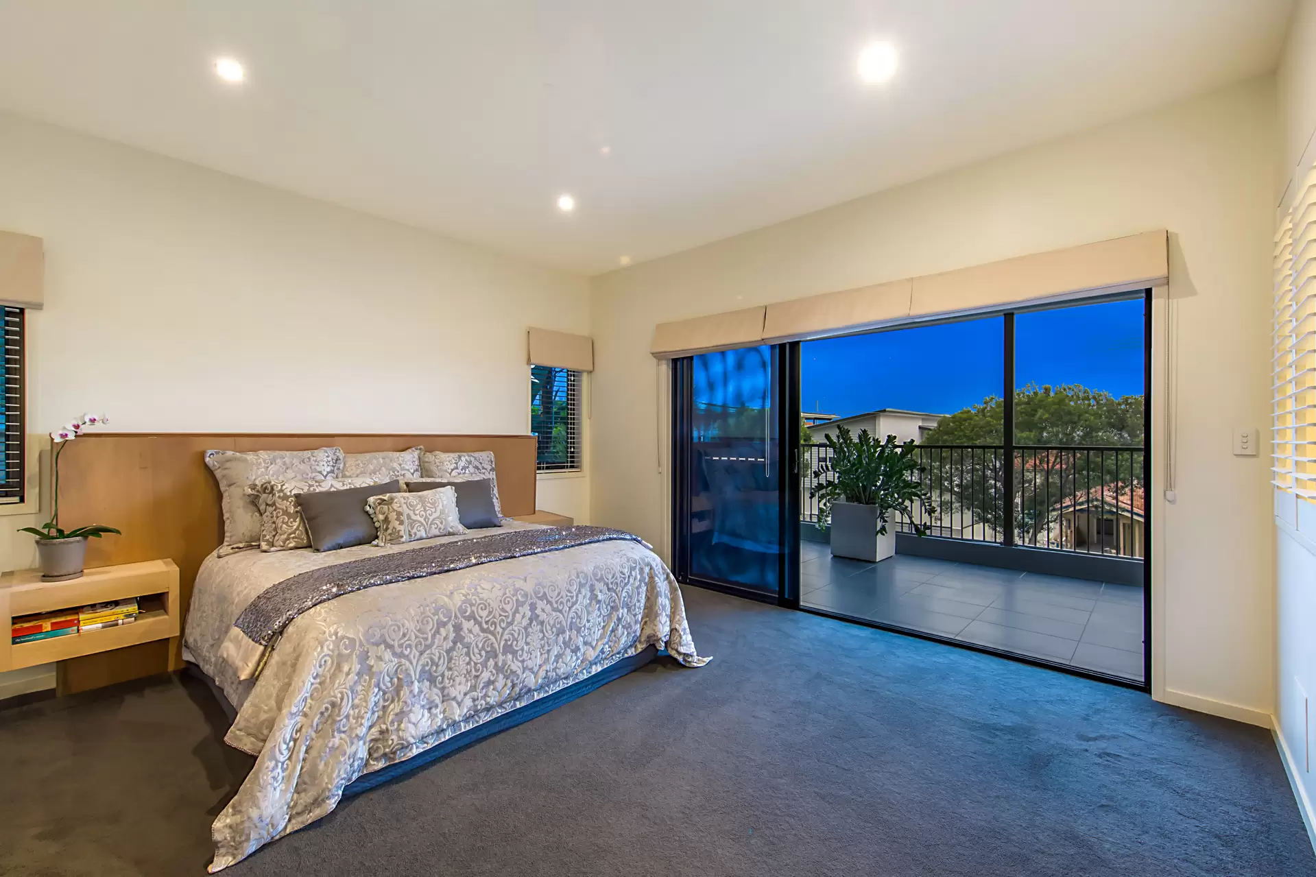 39 Sunny Avenue, Wavell Heights Sold by Queensland Sotheby's International Realty - image 1