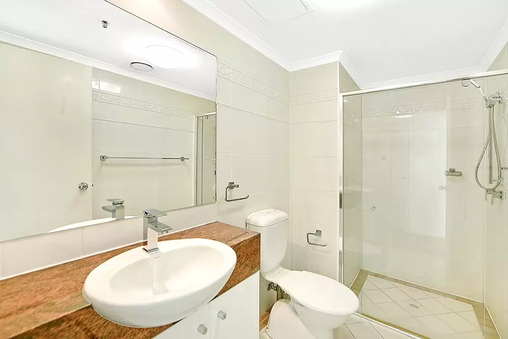 Level 8/40/15 Breaker Street, Main Beach Sold by  - image 1
