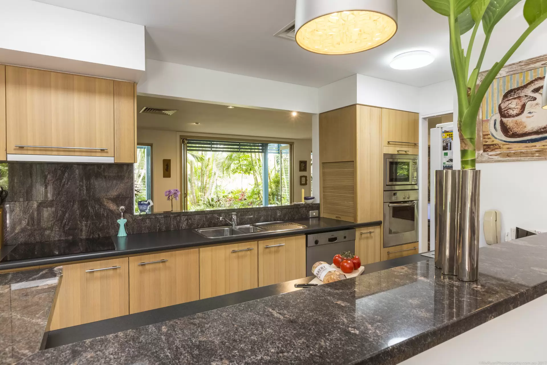 2104/1 Ross Street, Benowa Sold by Queensland Sotheby's International Realty - image 1