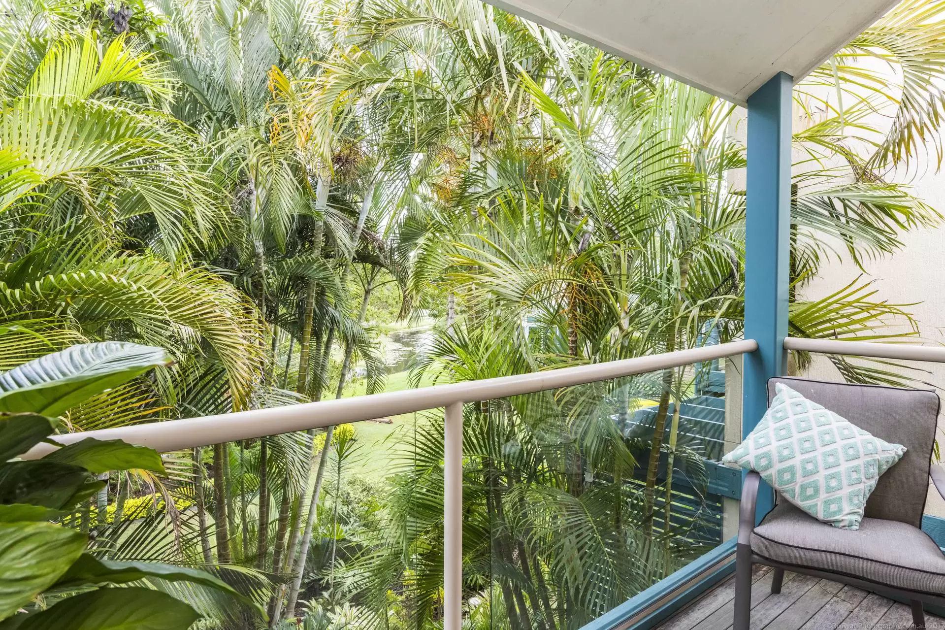 2104/1 Ross Street, Benowa Sold by Queensland Sotheby's International Realty - image 1