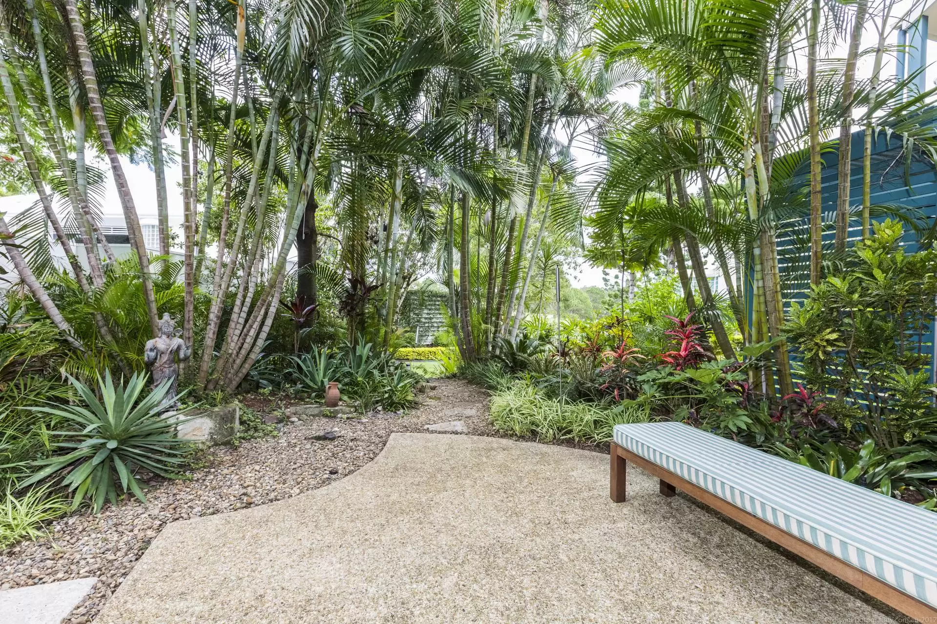 2104/1 Ross Street, Benowa Sold by Queensland Sotheby's International Realty - image 1