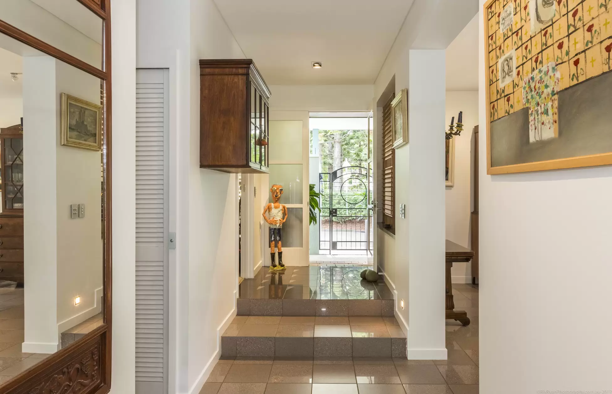 2104/1 Ross Street, Benowa Sold by Queensland Sotheby's International Realty - image 1