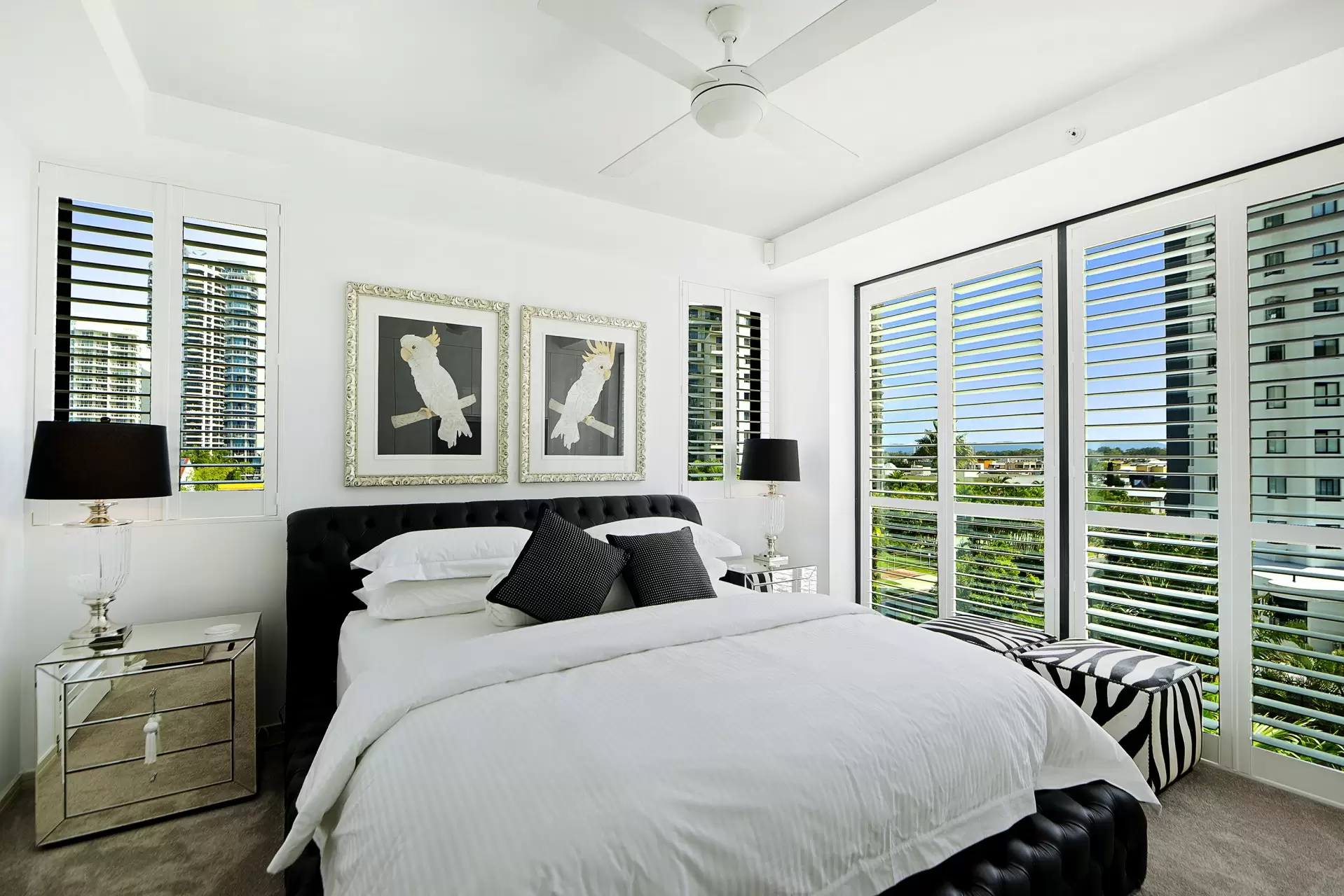 Level 4/6/11 Peak Avenue, Main Beach Sold by Queensland Sotheby's International Realty - image 1