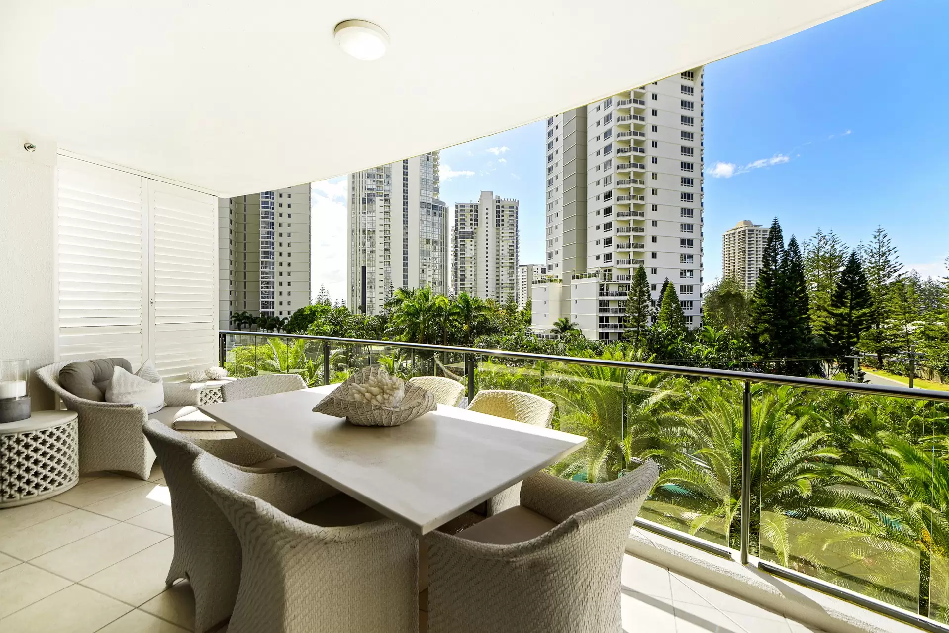 Level 4/6/11 Peak Avenue, Main Beach Sold by Queensland Sotheby's International Realty - image 1