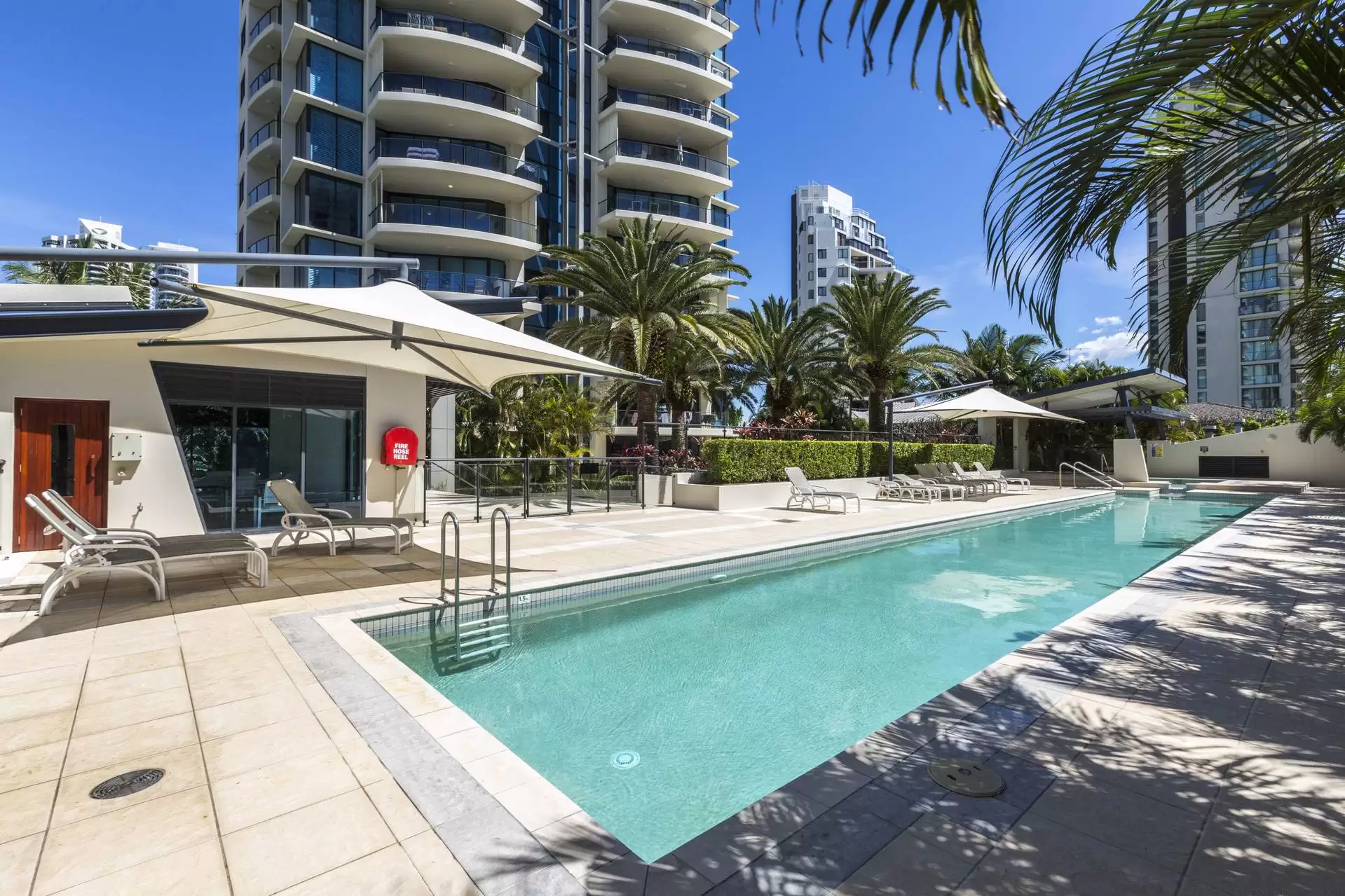 Level 4/6/11 Peak Avenue, Main Beach Sold by Queensland Sotheby's International Realty - image 1
